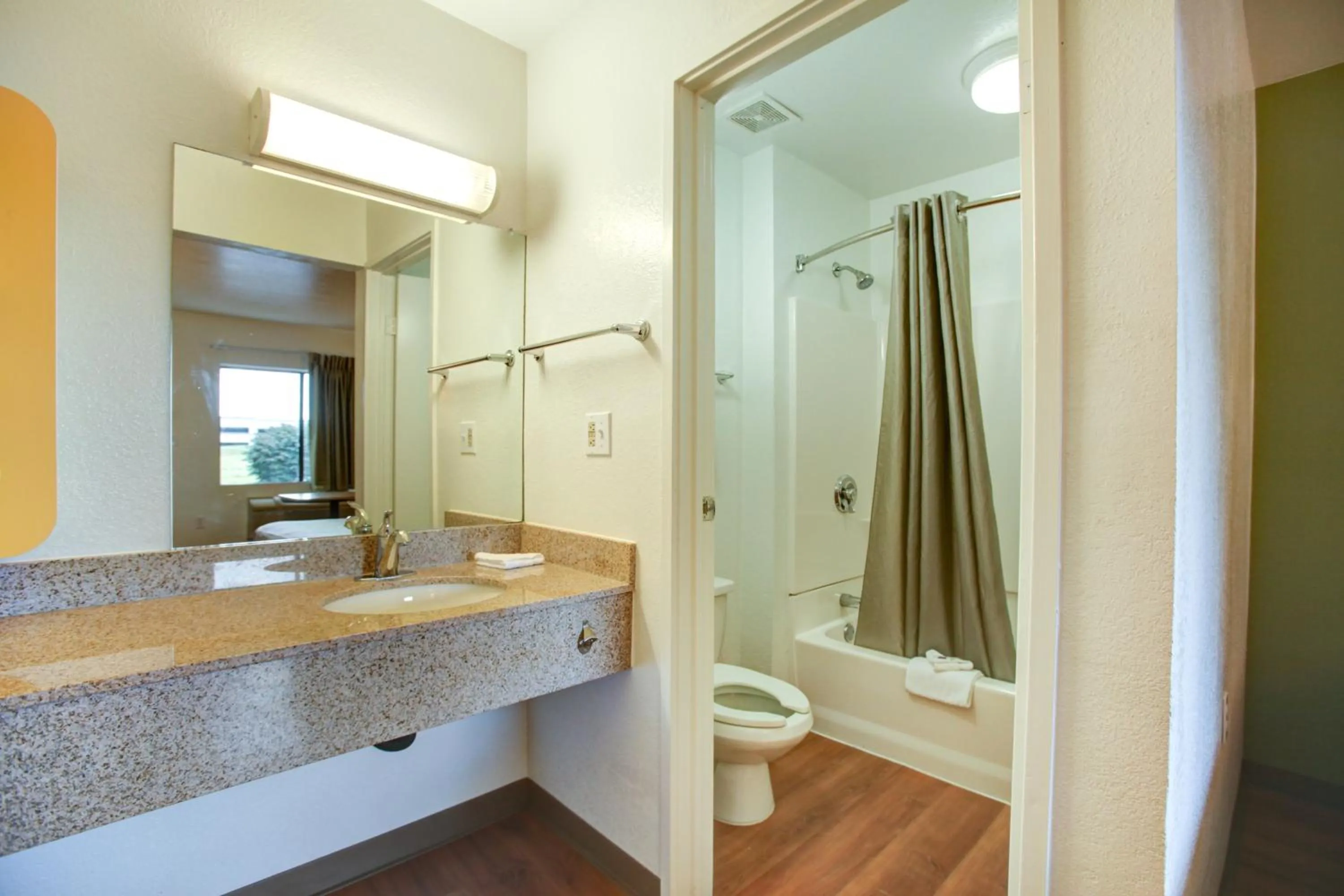 Bathroom in Motel 6-Elkton, MD