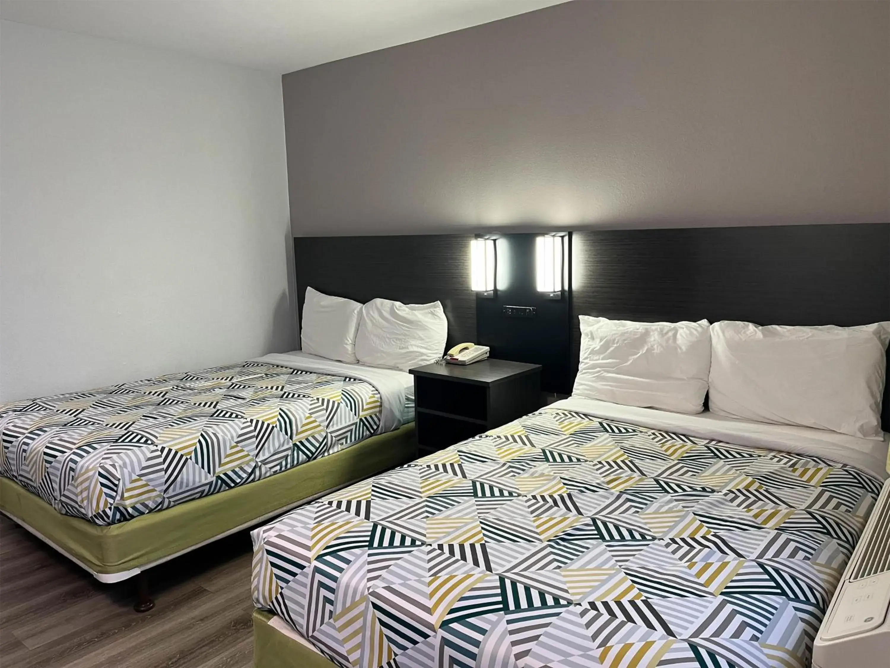 Bedroom, Bed in Motel 6-Elkton, MD Bedroom, Bed in Motel 6-Elkton, MD