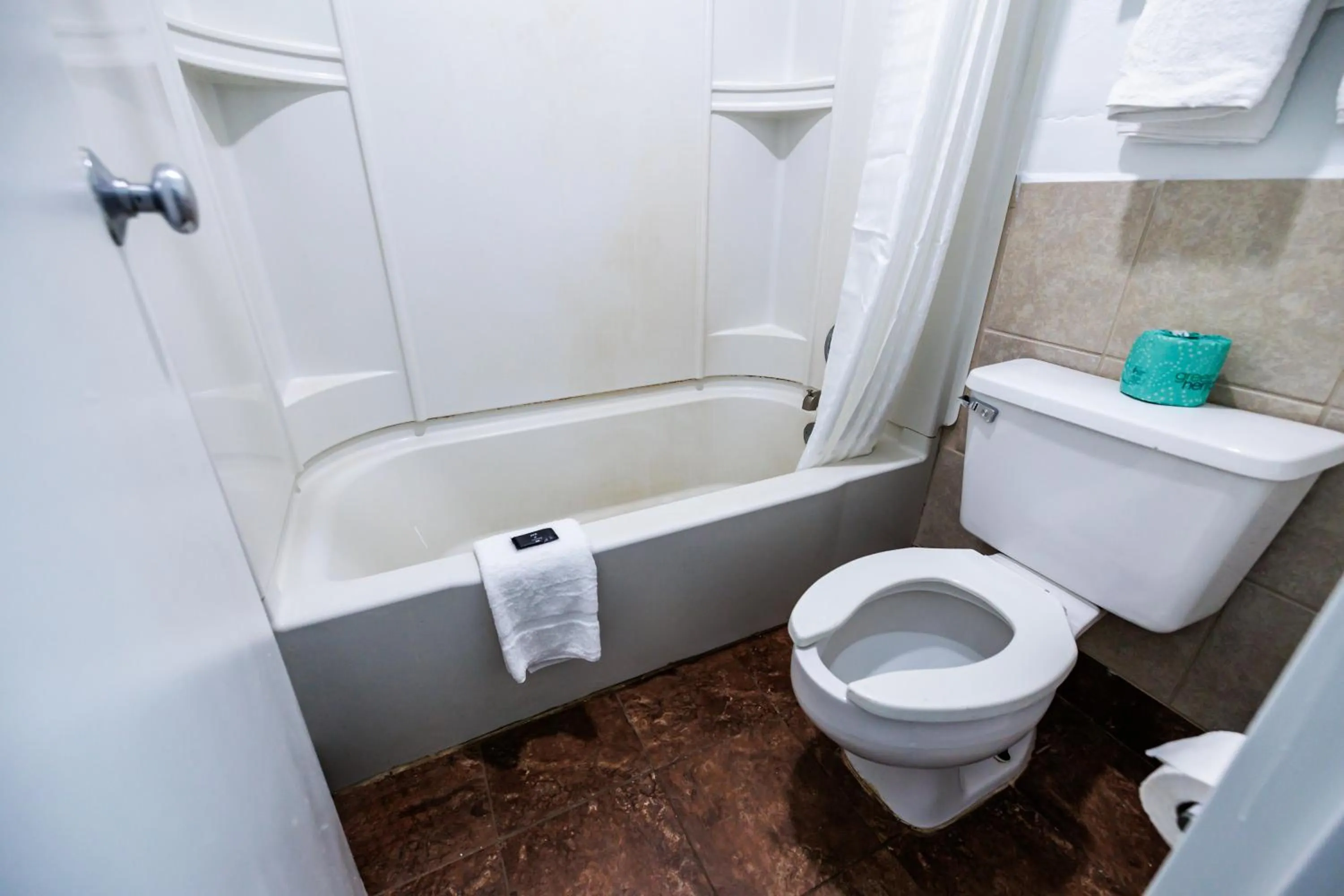 Bathroom in Budget Inn Greenville By Hotel O I-85