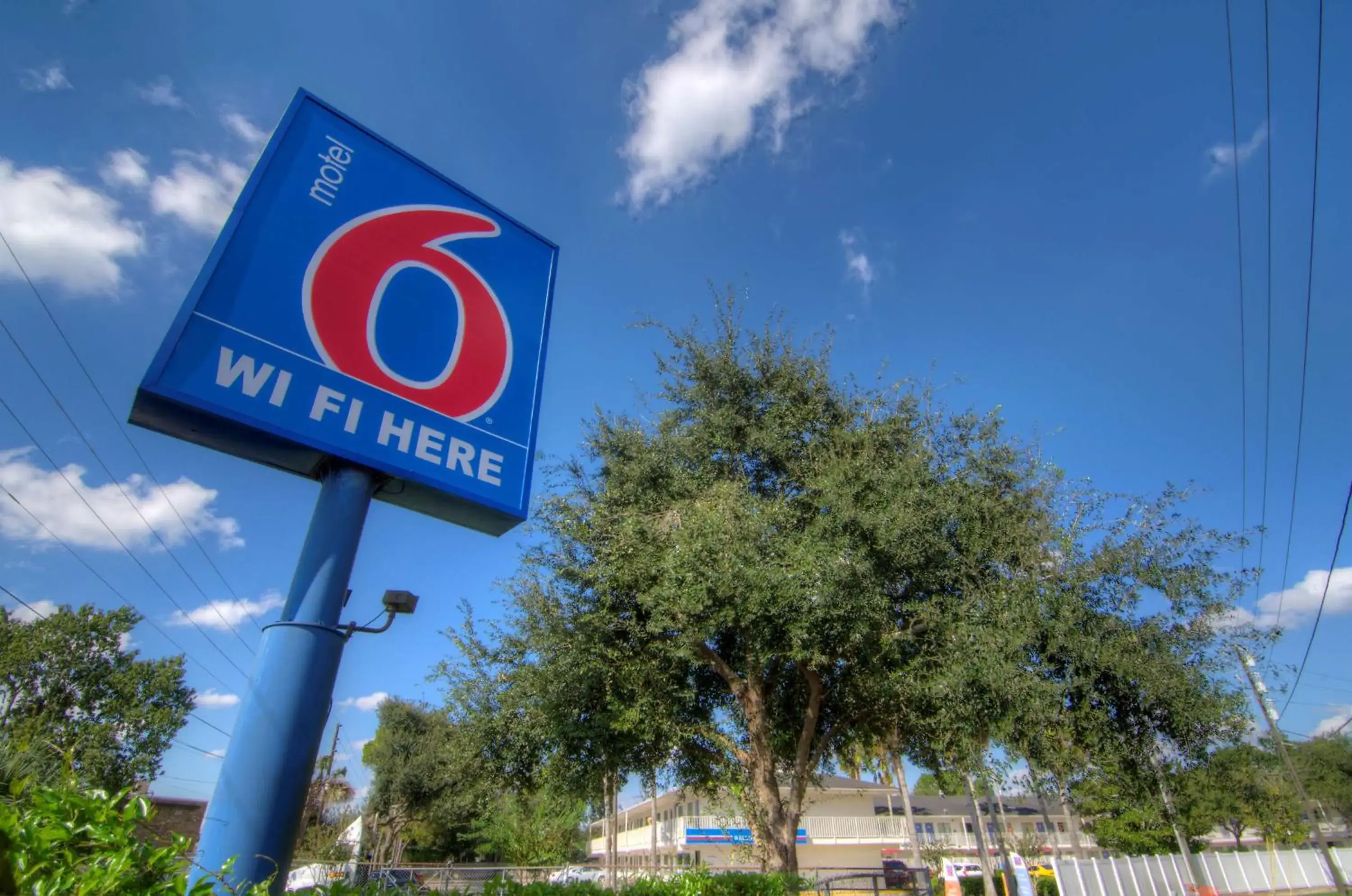 Property building in Motel 6-Orlando, FL - Winter Park Property building in Motel 6-Orlando, FL - Winter Park