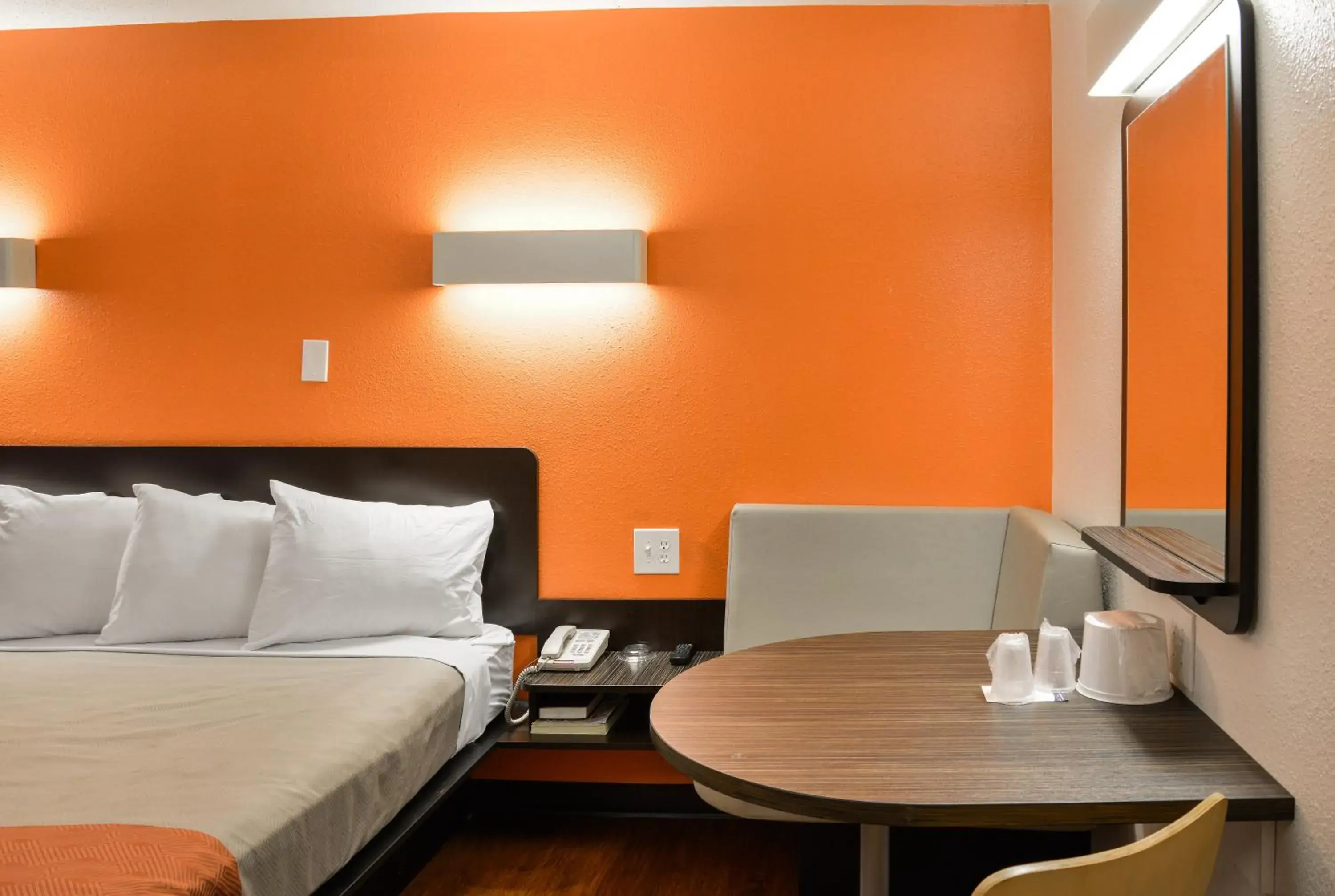 Bedroom, Bed in Motel 6-Toledo, OH Bedroom, Bed in Motel 6-Toledo, OH