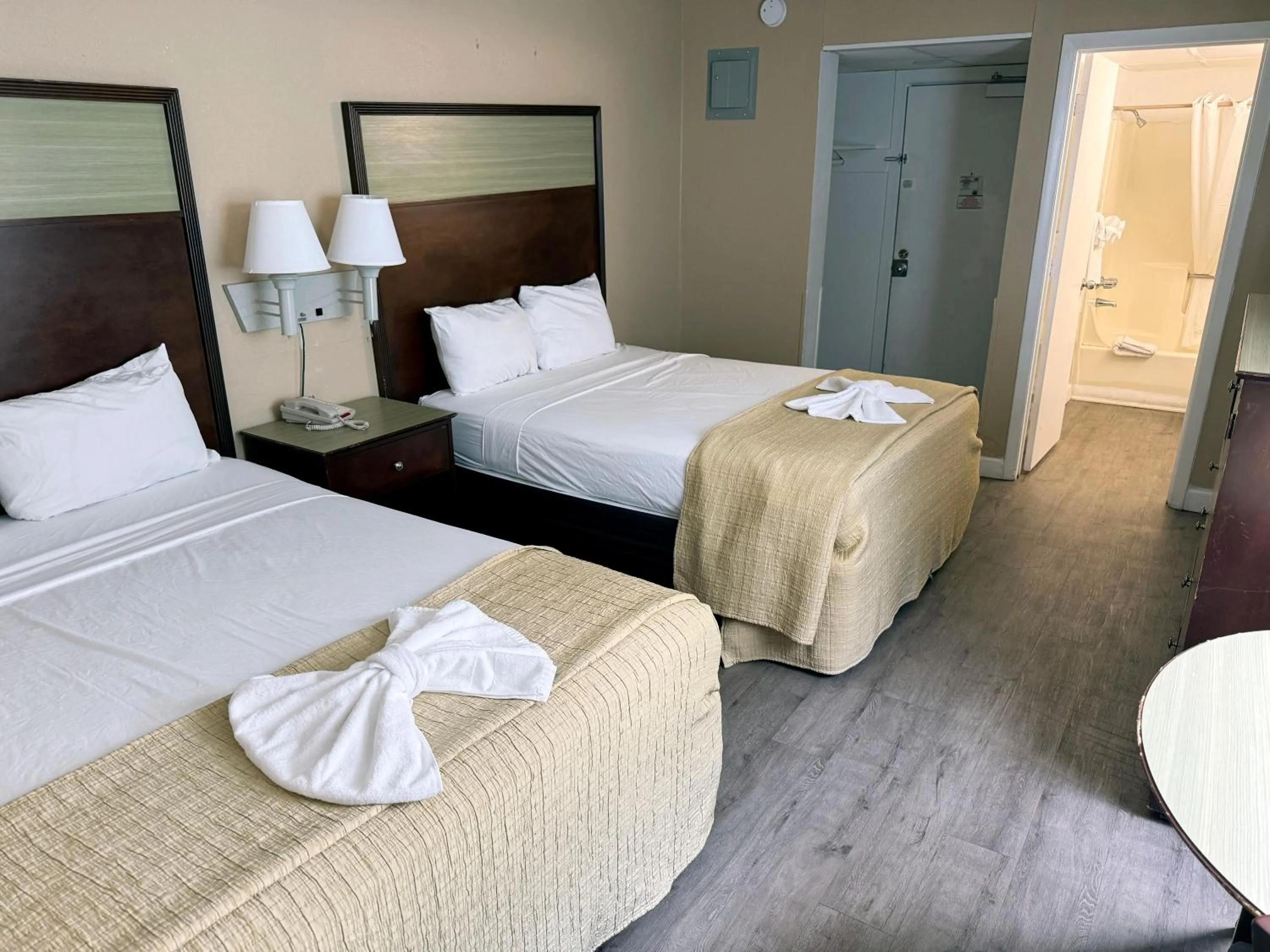 Bed in Polynesian Oceanfront Hotel