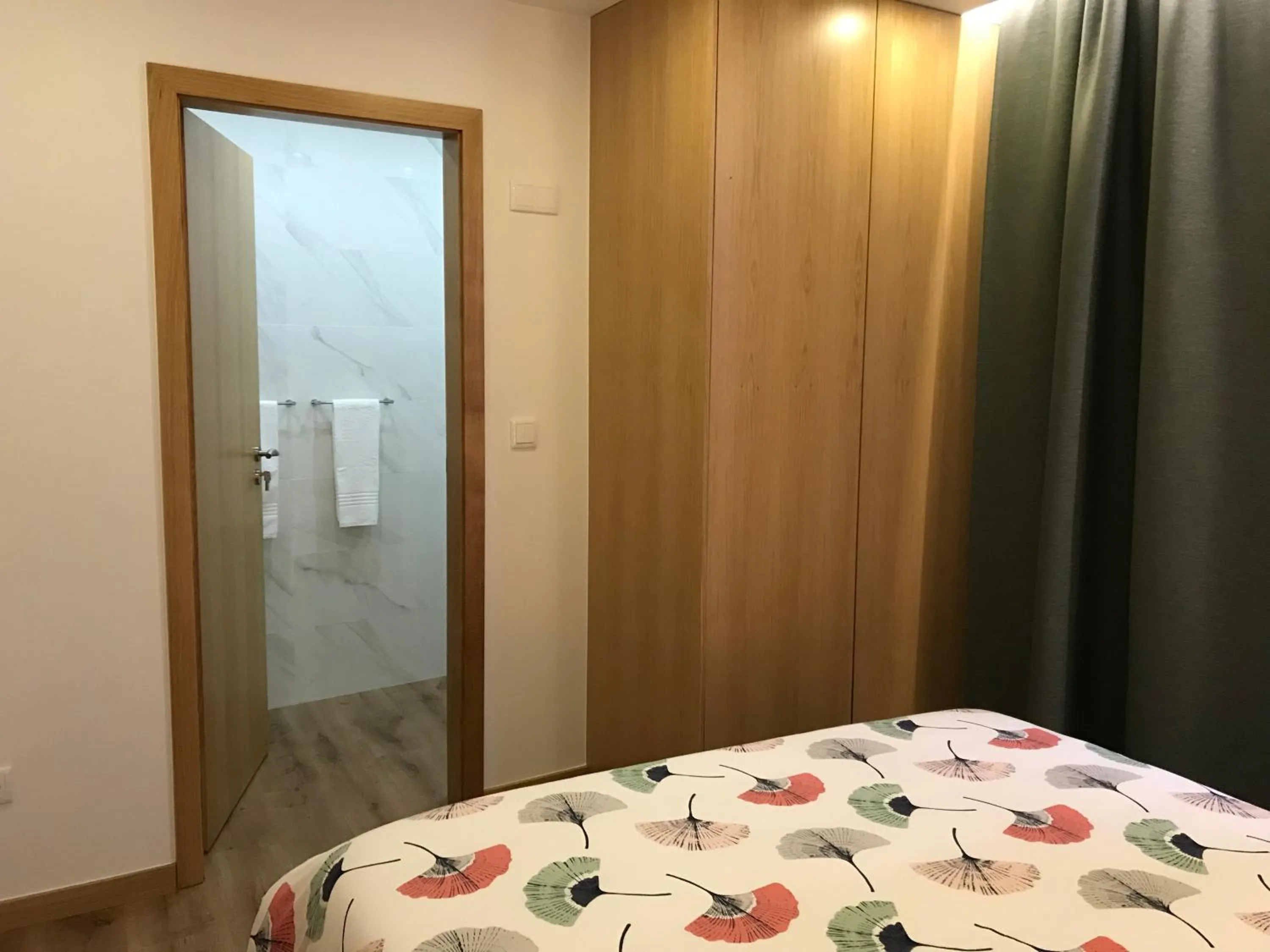 Bathroom, Bed in Povoa do Mar