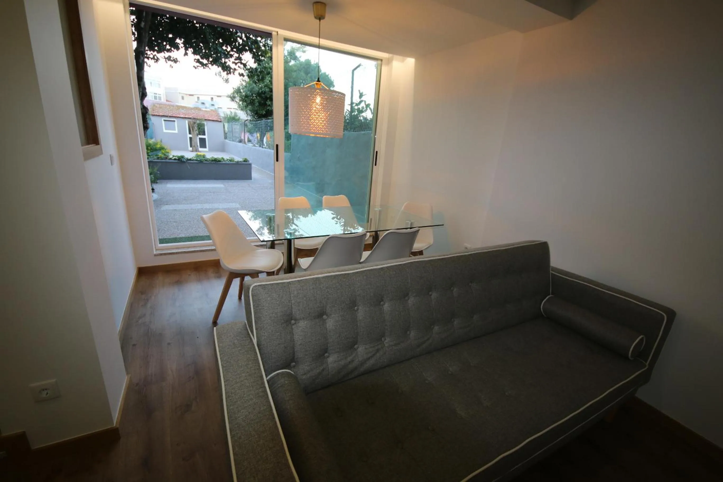 Communal lounge/ TV room in Povoa do Mar