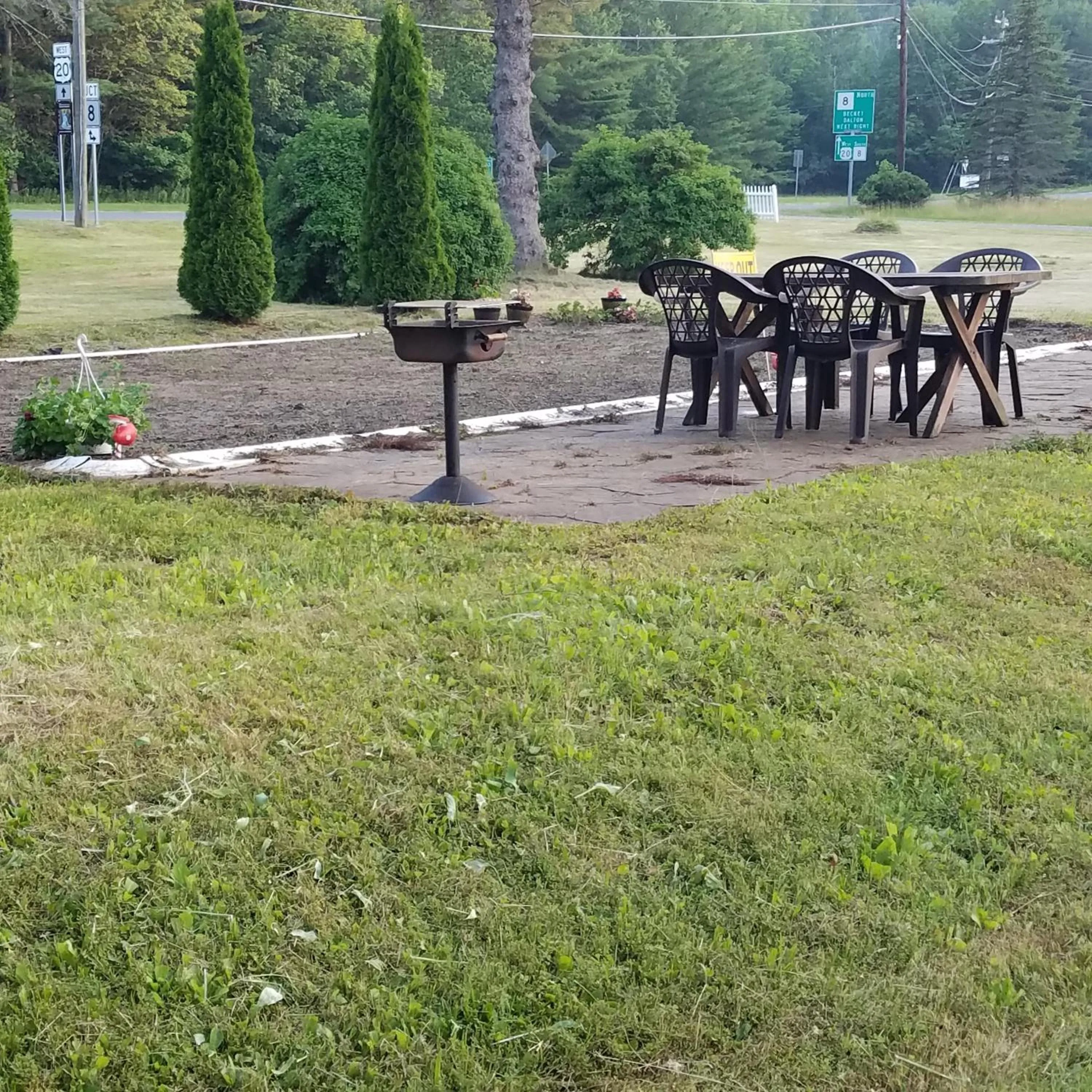 Property building in The becket Motel