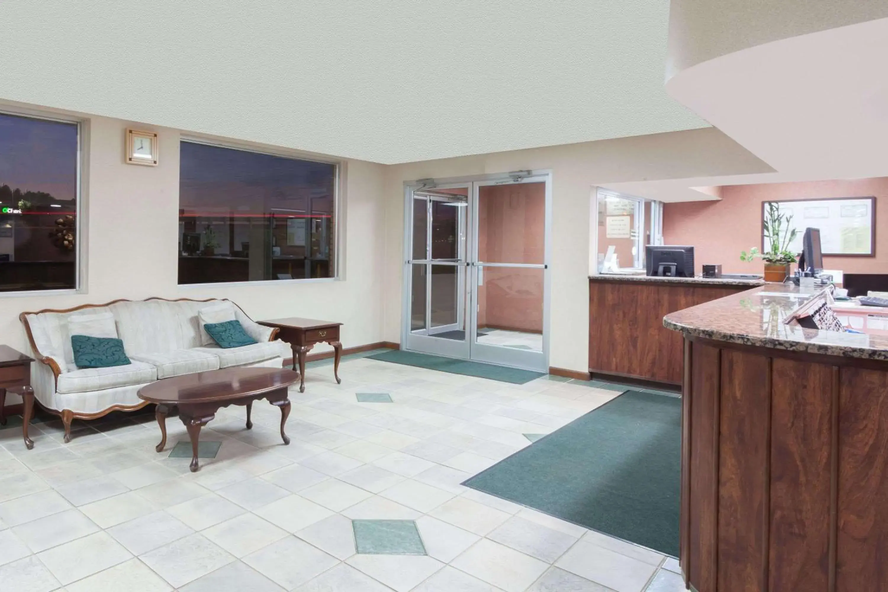 Lobby or reception in Knights Inn Lebanon Lobby or reception in Knights Inn Lebanon