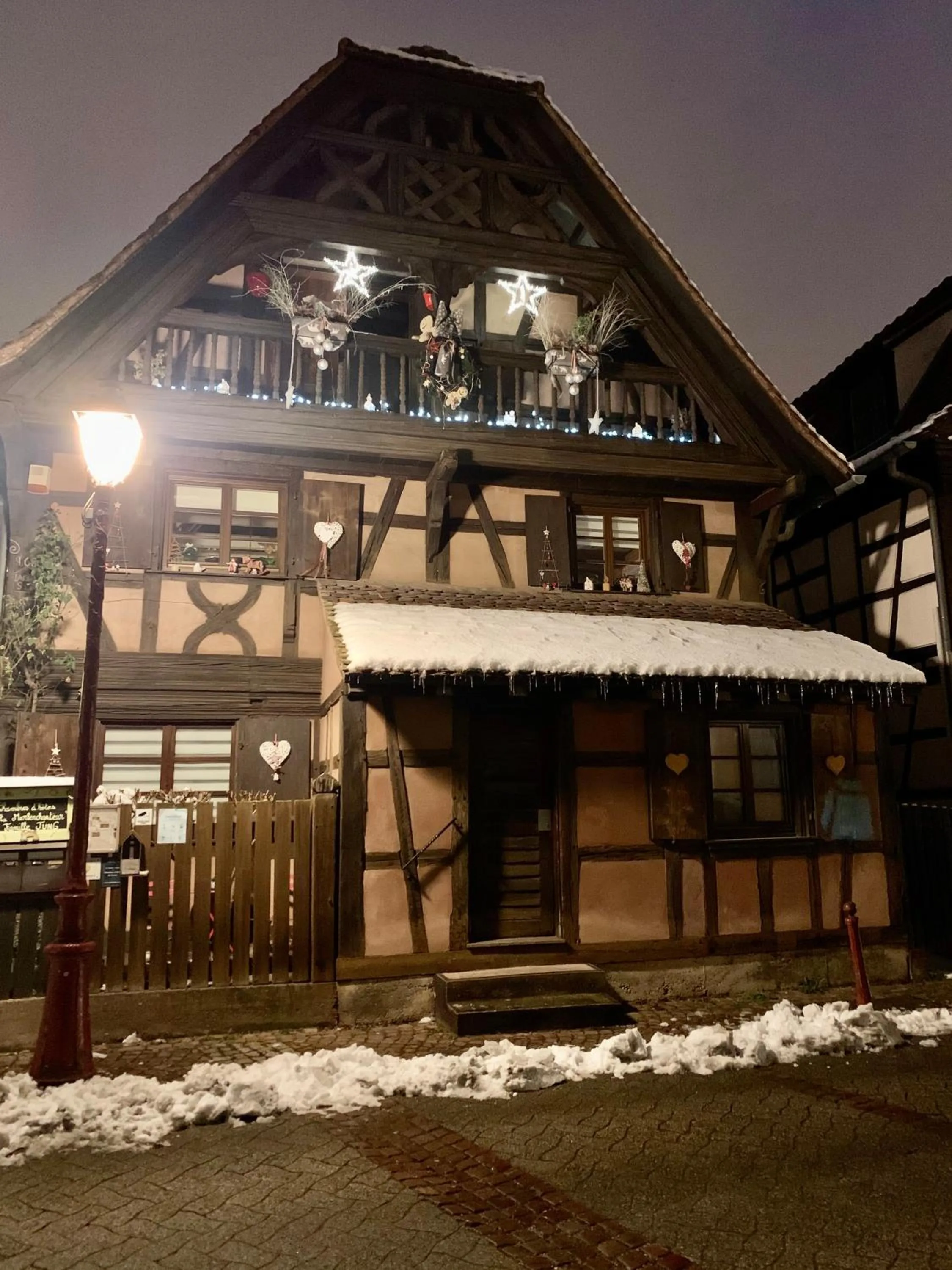 Appartement de caractère au calme 15 mins quartier historique, Gîte du Merlenchanteur