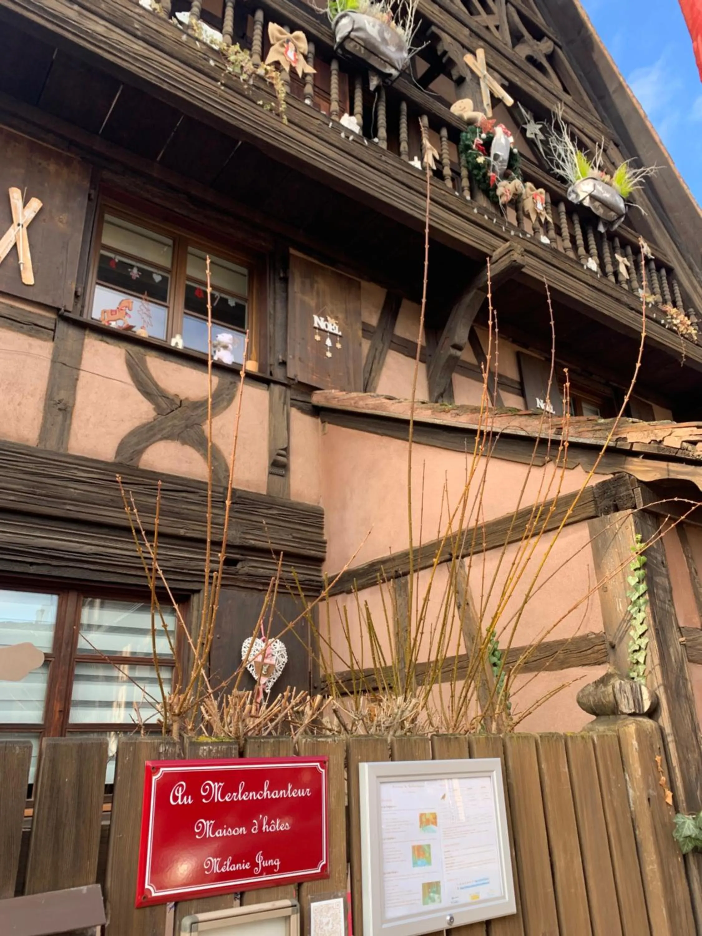Appartement de caractère au calme 15 mins quartier historique, Gîte du Merlenchanteur