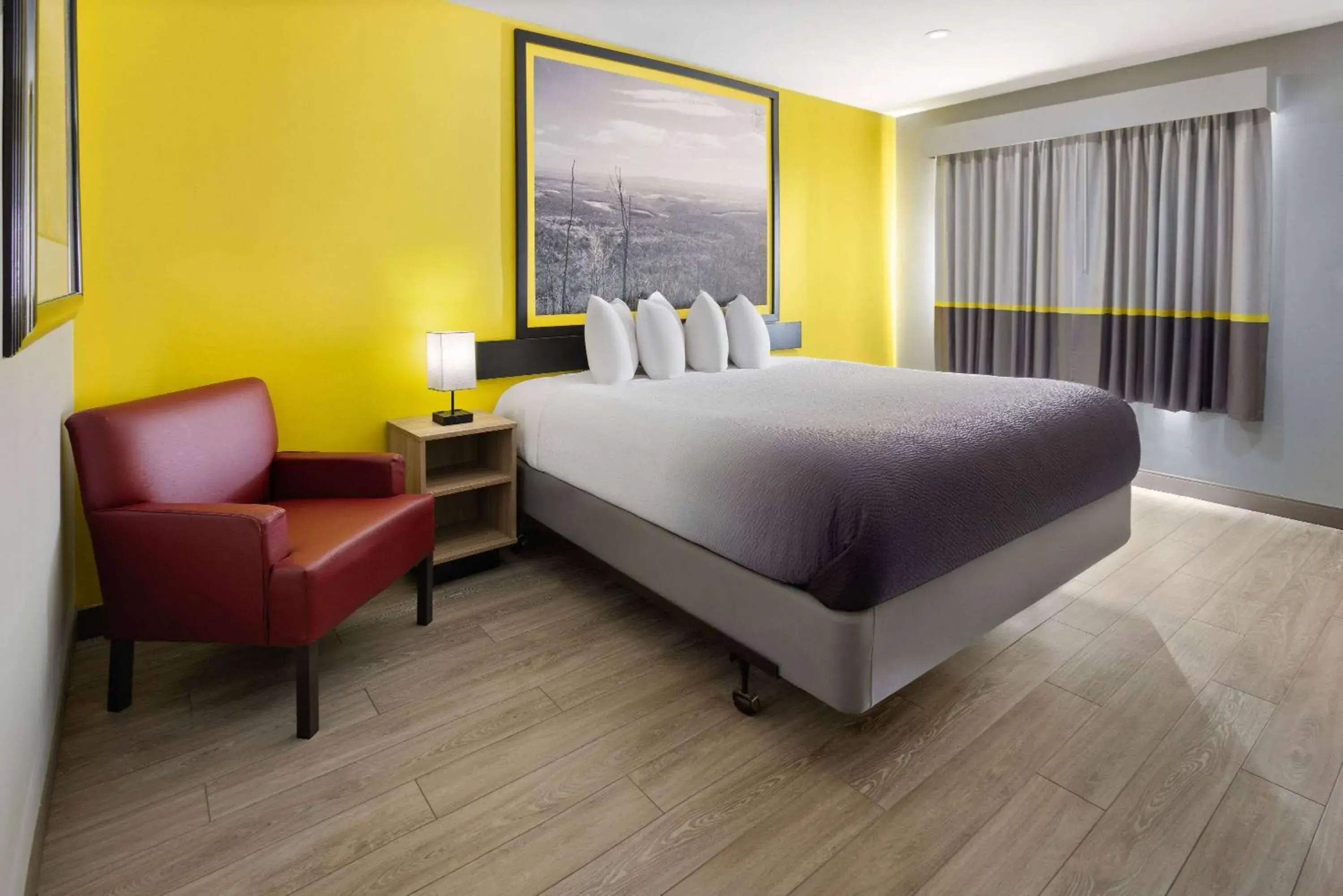 Photo of the whole room, Bed in Super 8 by Wyndham Hazleton Photo of the whole room, Bed in Super 8 by Wyndham Hazleton