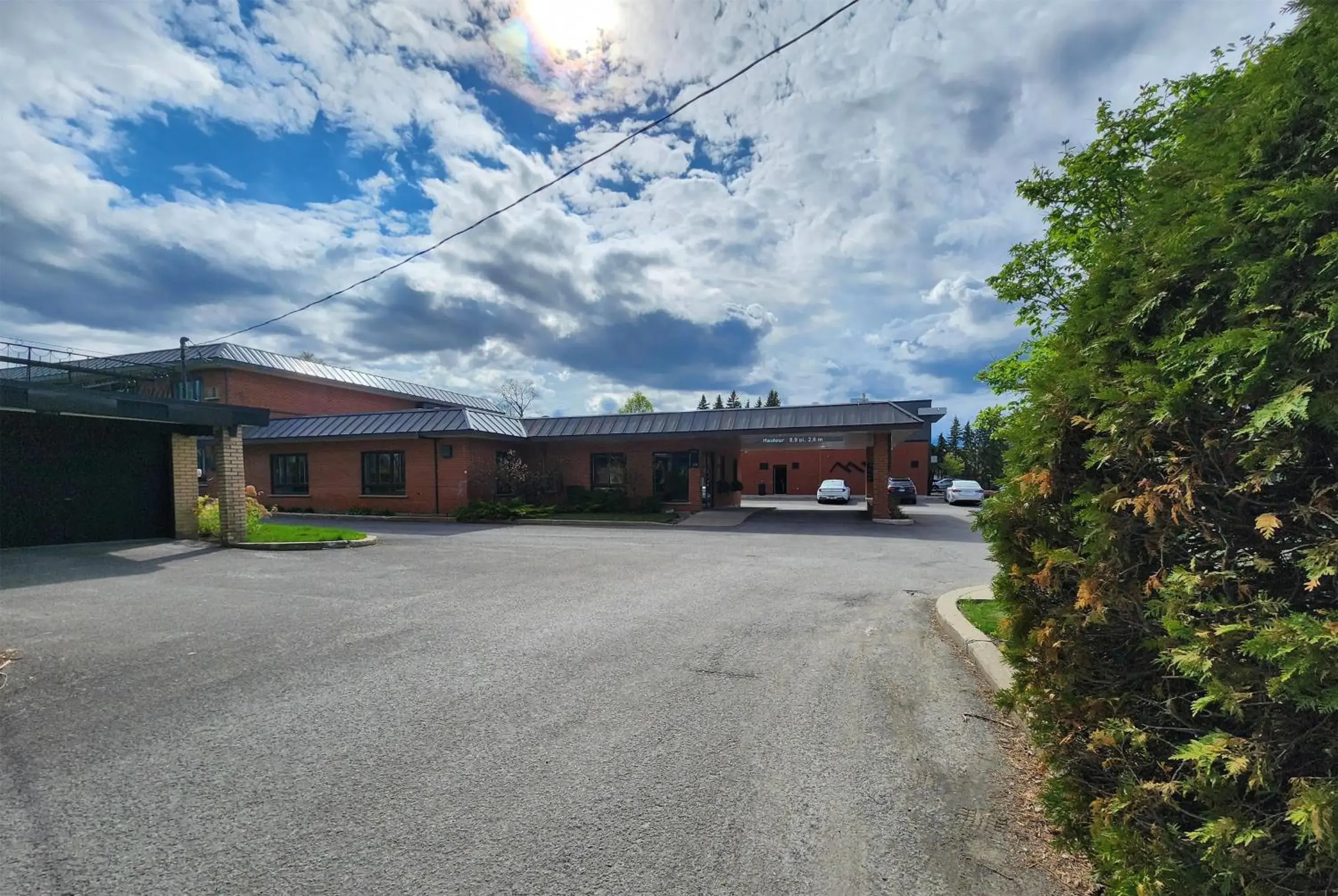 Property building in Ramada by Wyndham Laval Property building in Ramada by Wyndham Laval