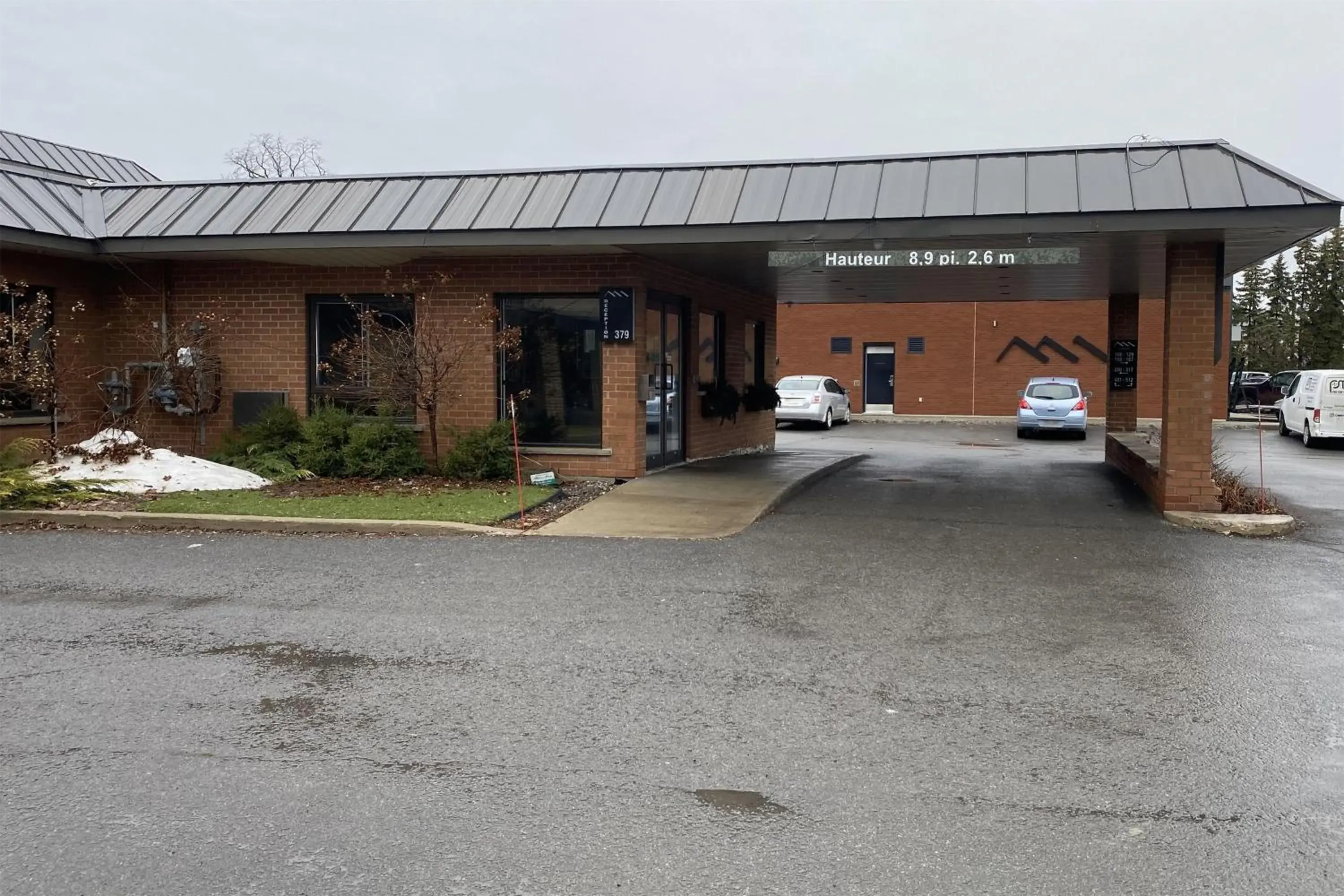 Property building in Ramada by Wyndham Laval Property building in Ramada by Wyndham Laval