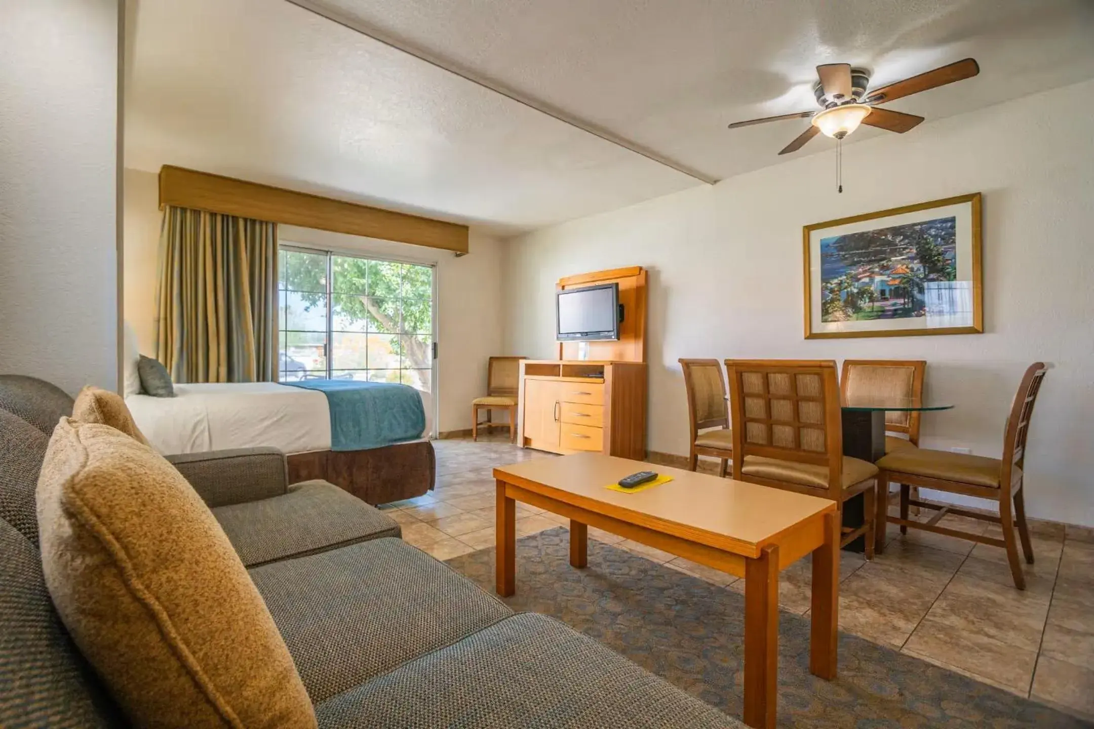 Desert Breezes Resort Desert Breezes Resort