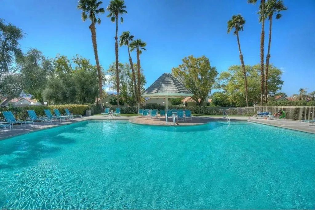 Desert Breezes Resort