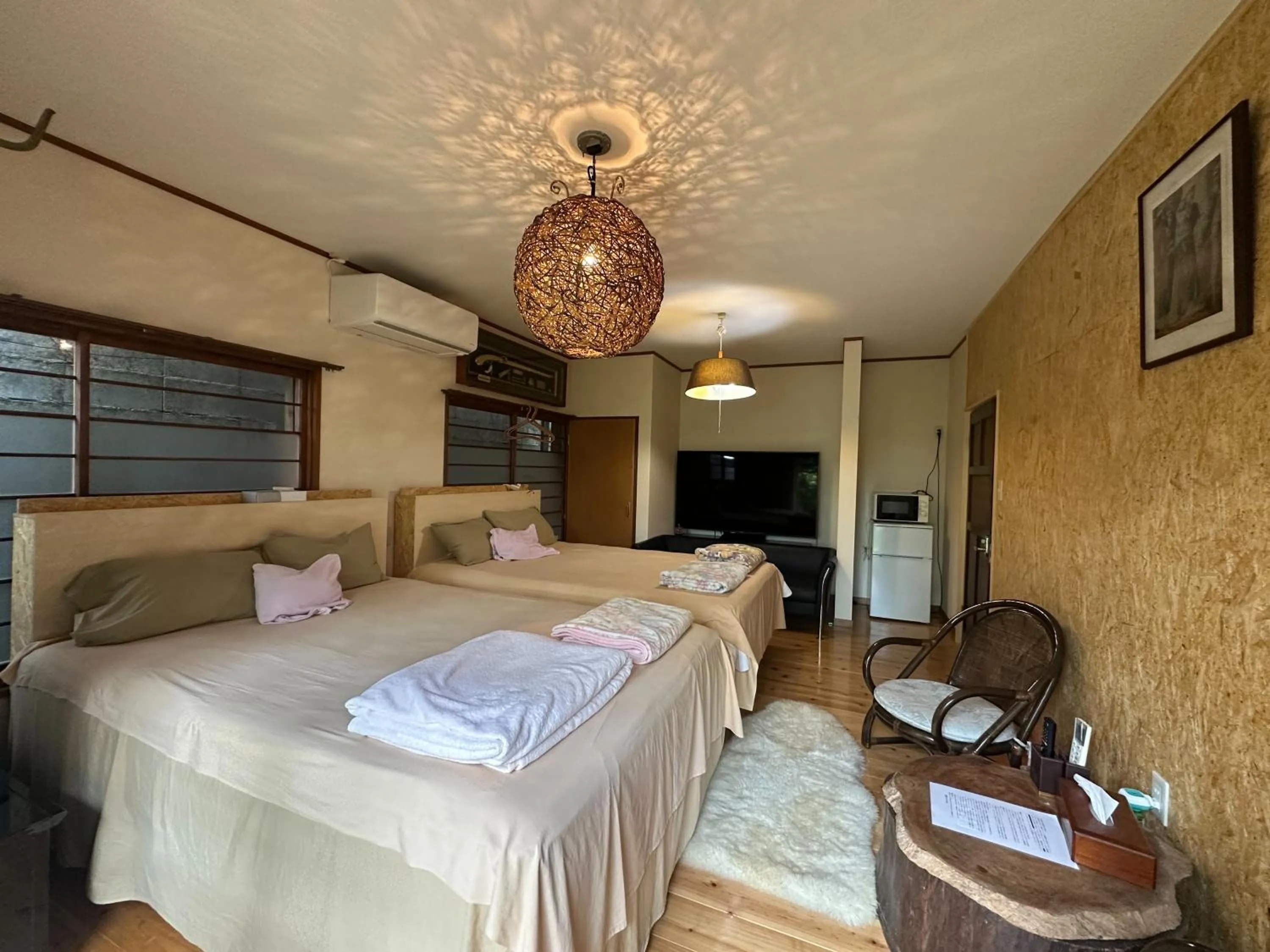 Bed in Atami Ikyuan 熱海一休庵