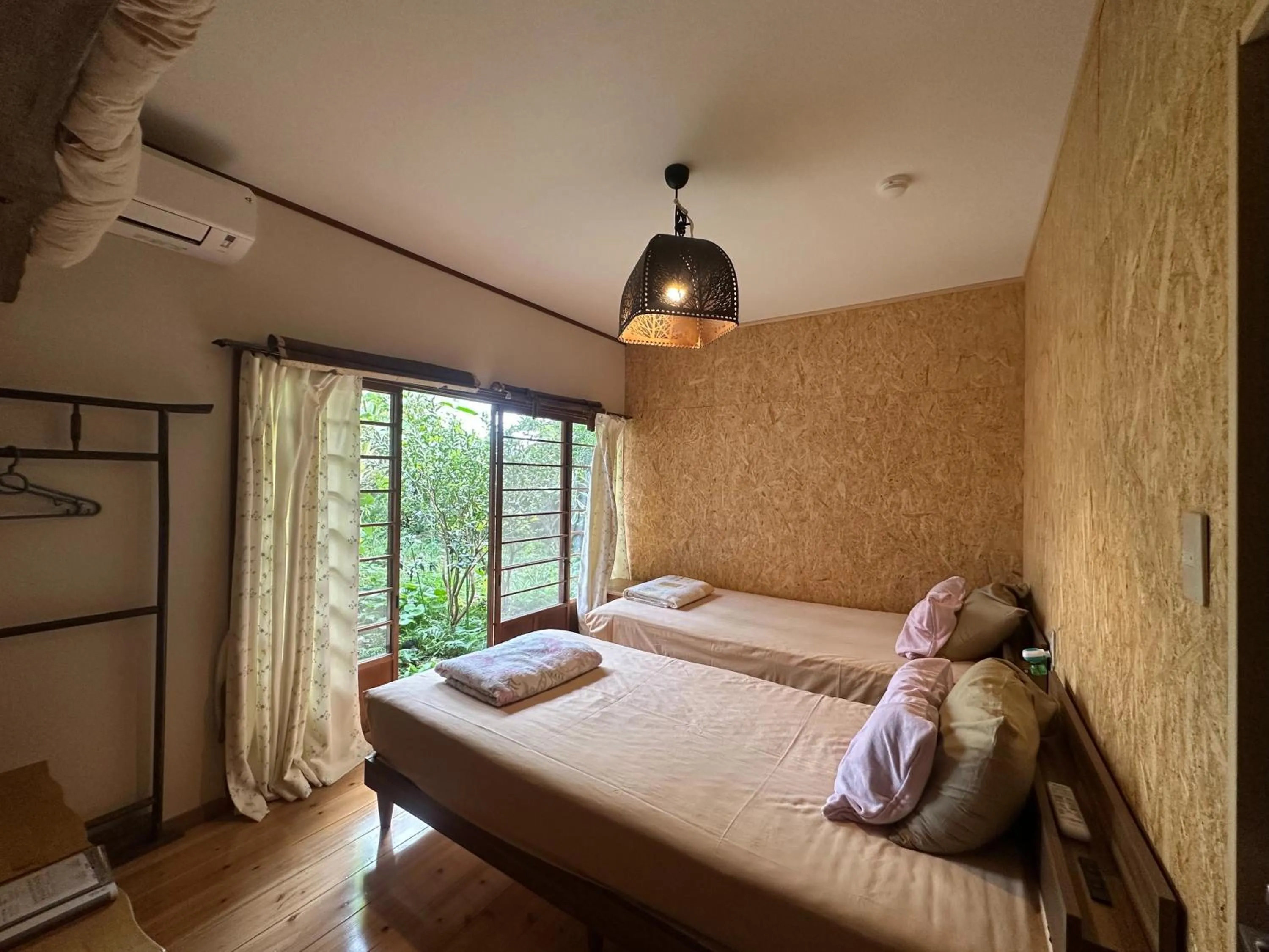 Bed in Atami Ikyuan 熱海一休庵