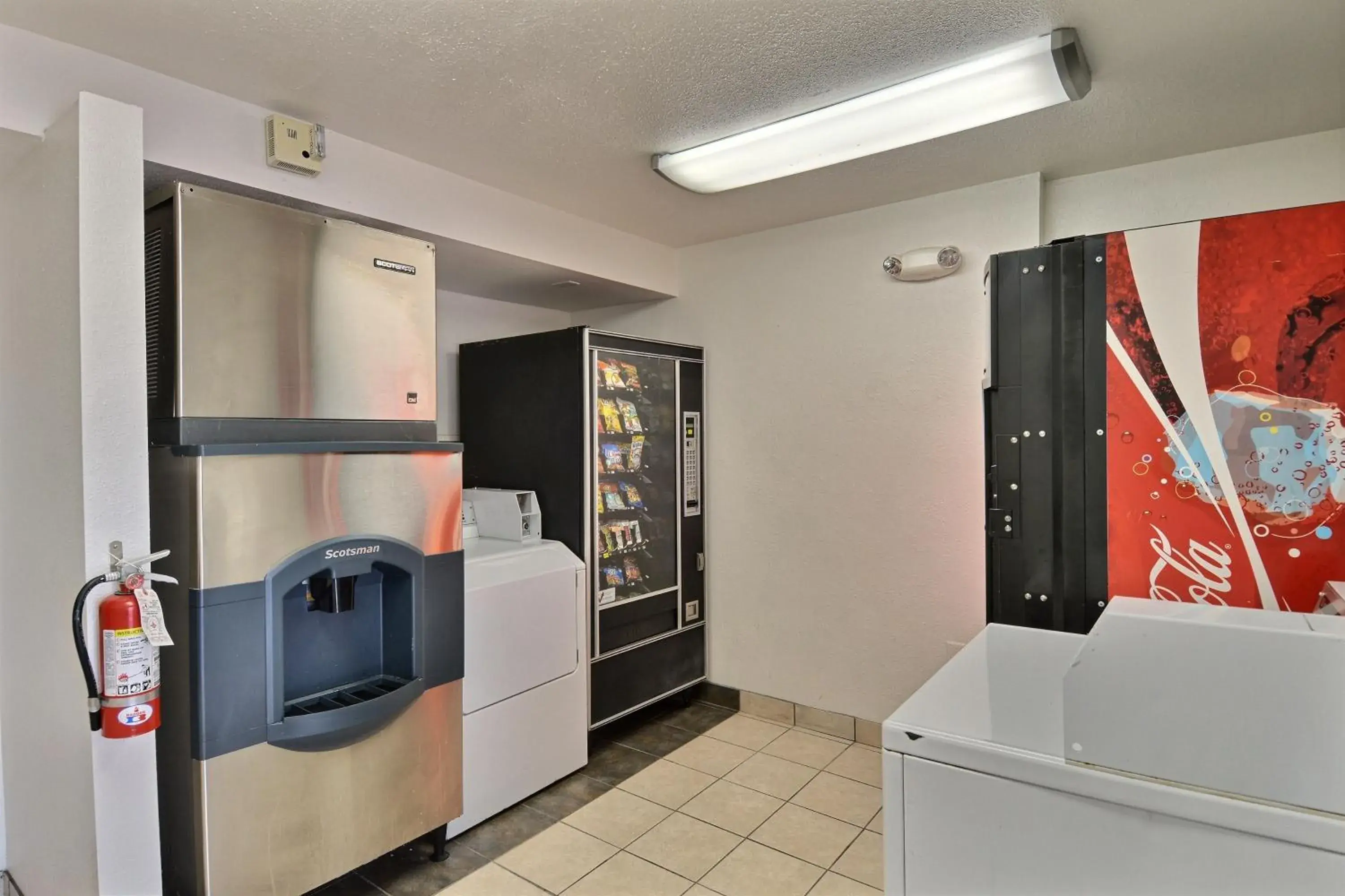 Food and drinks, Bed in Motel 6-Nashua, NH Food and drinks, Bed in Motel 6-Nashua, NH