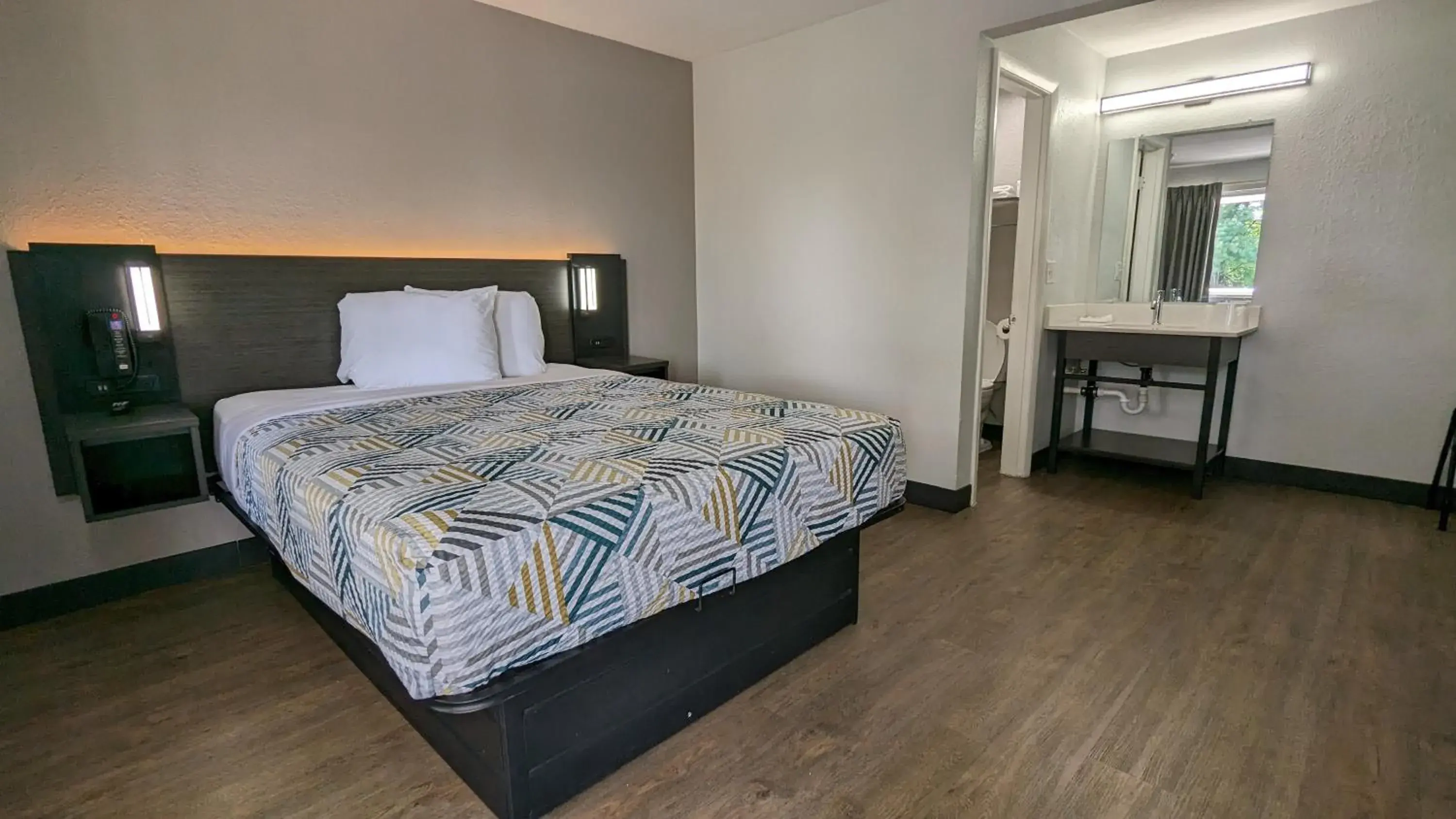 Bedroom, Bed in Motel 6-Nashua, NH Bedroom, Bed in Motel 6-Nashua, NH