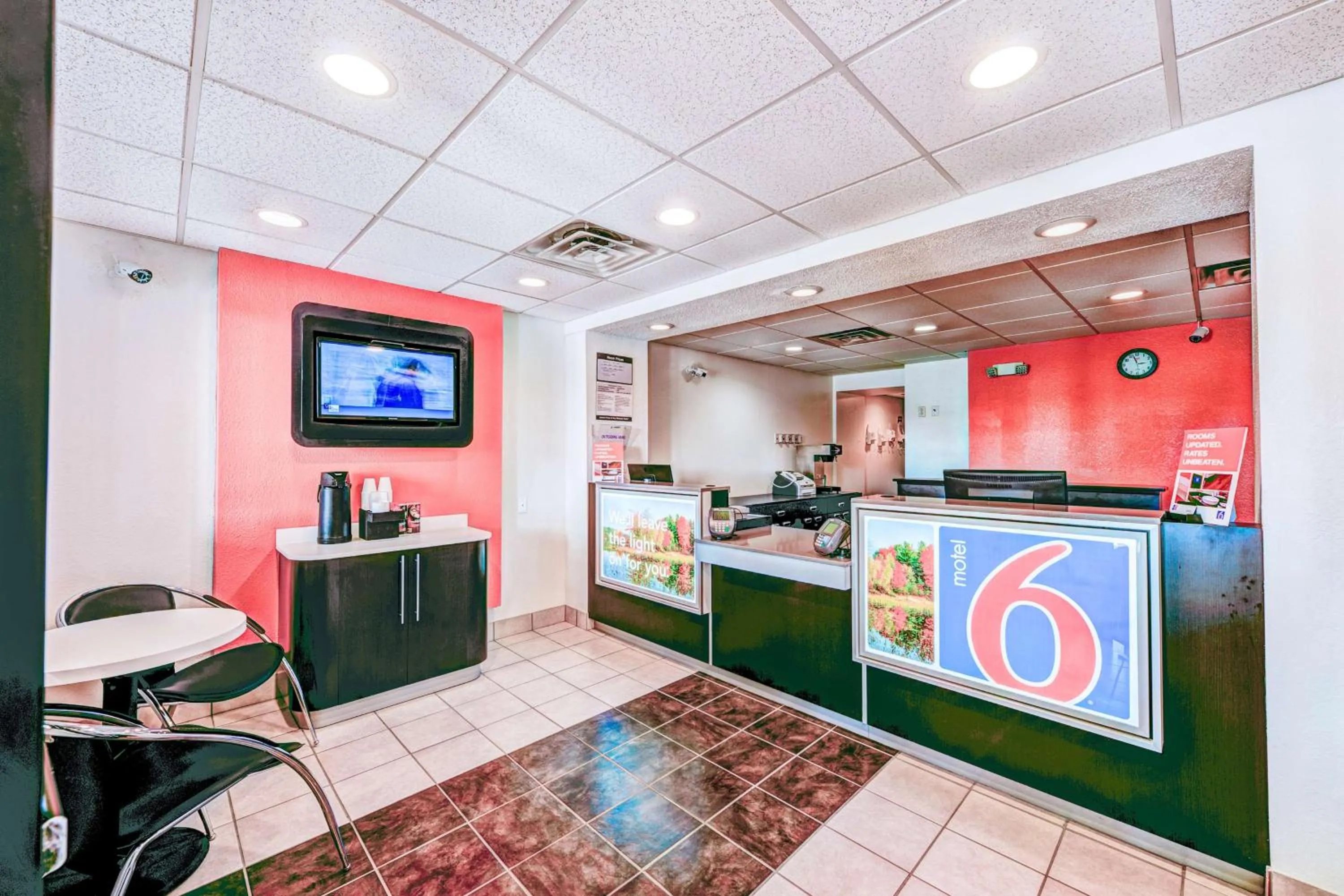 Lobby or reception in Motel 6-Niantic, CT - New London