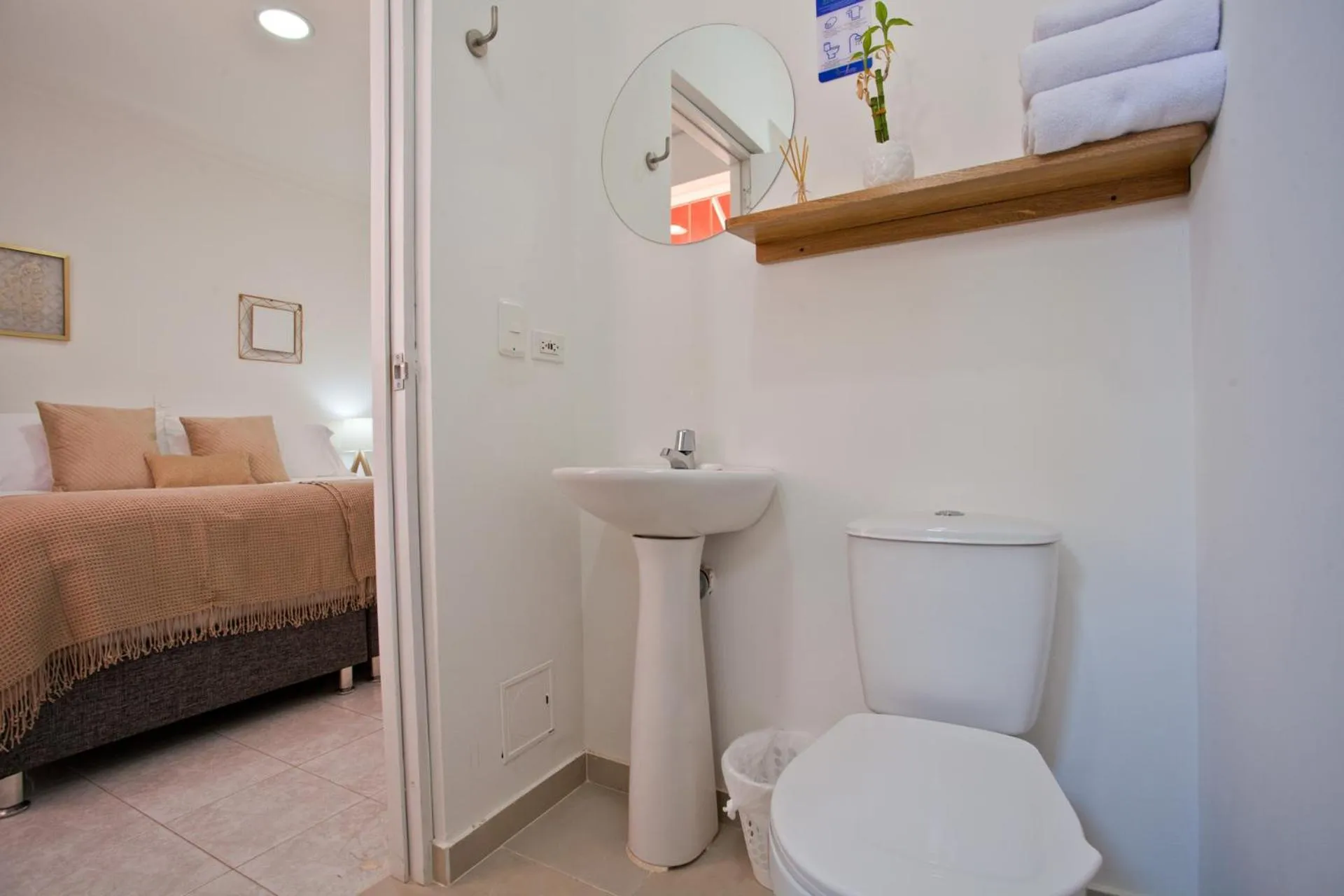 Bathroom, Bed in Mucura Hotel & Spa