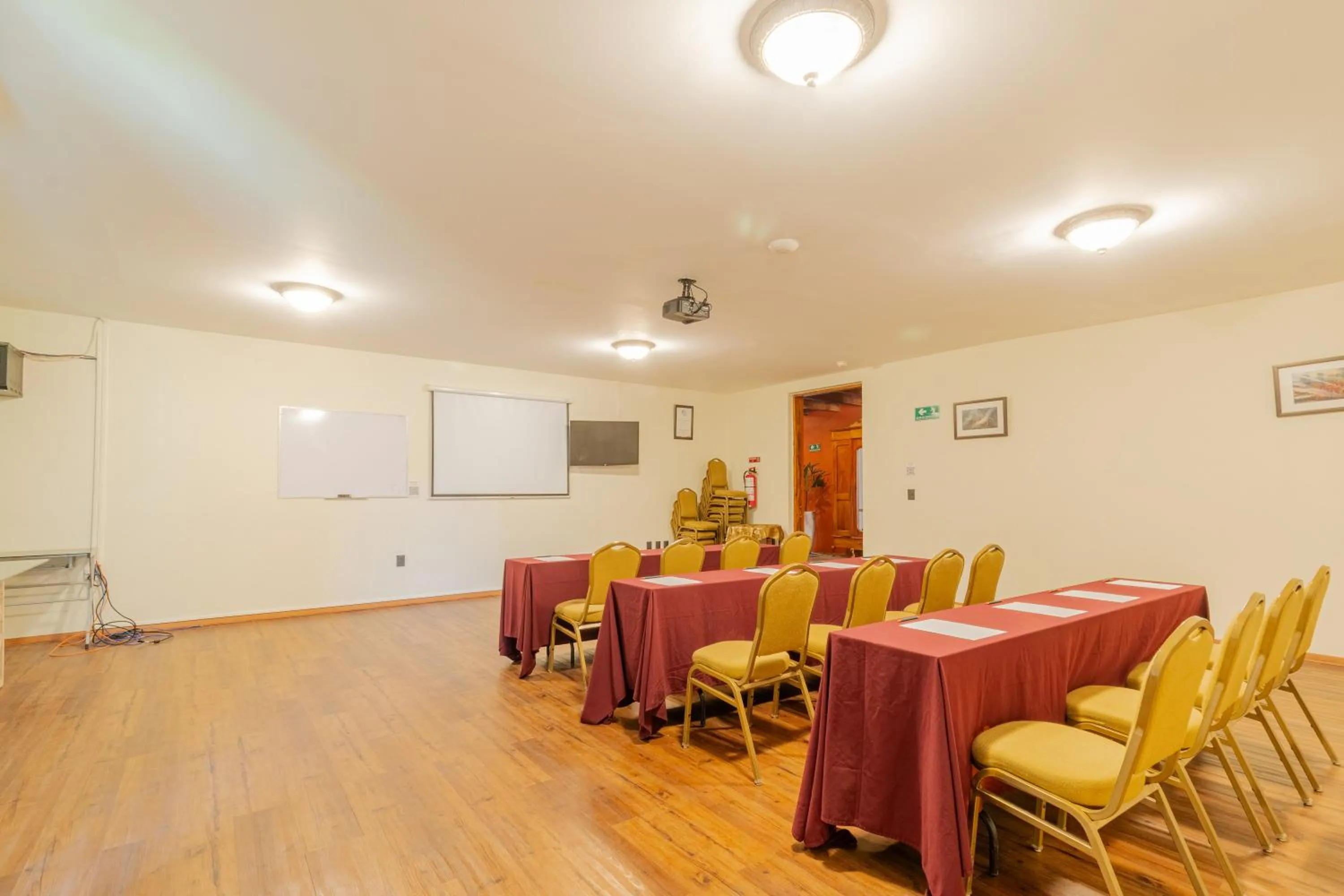 Meeting/conference room in Hotel Casa Primavera Boutique & Spa