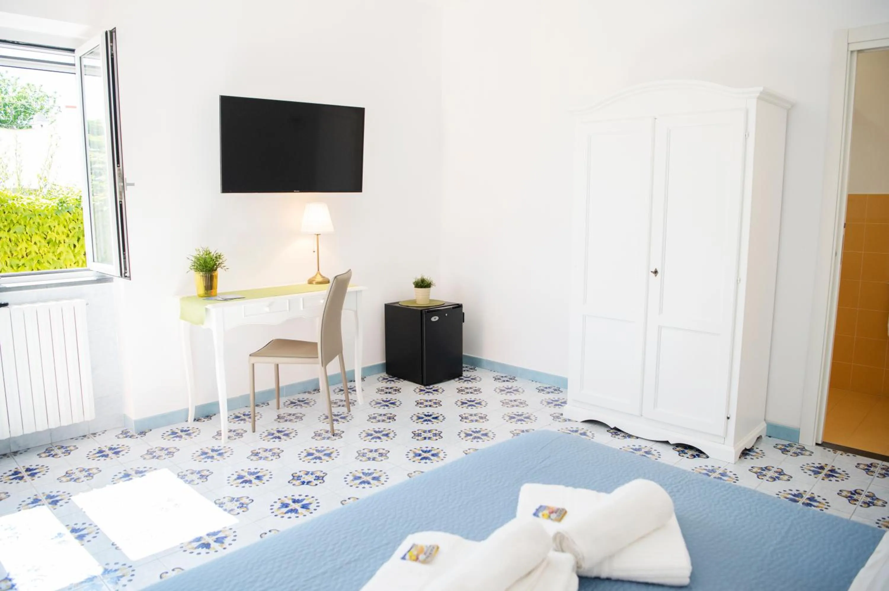 Bedroom, Bed in B&B Mediterraneo