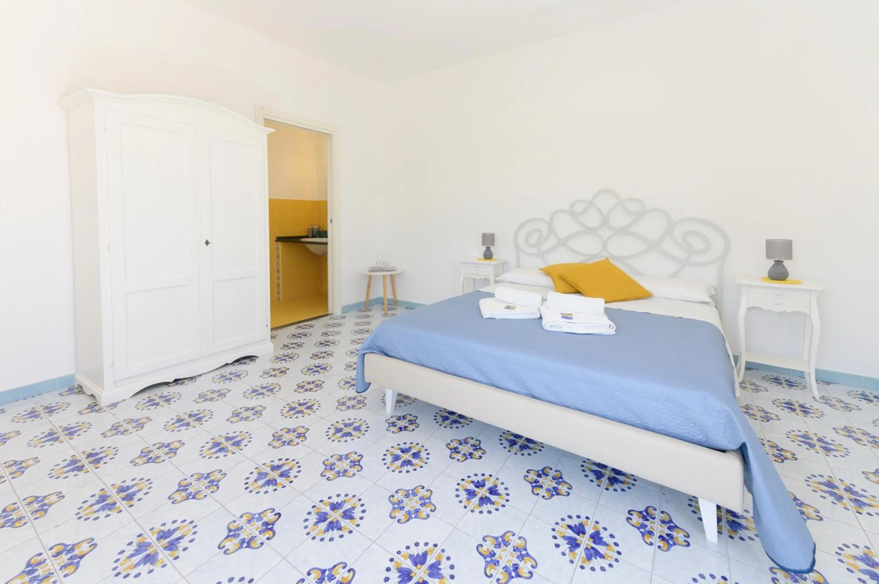 Bedroom, Bed in B&B Mediterraneo