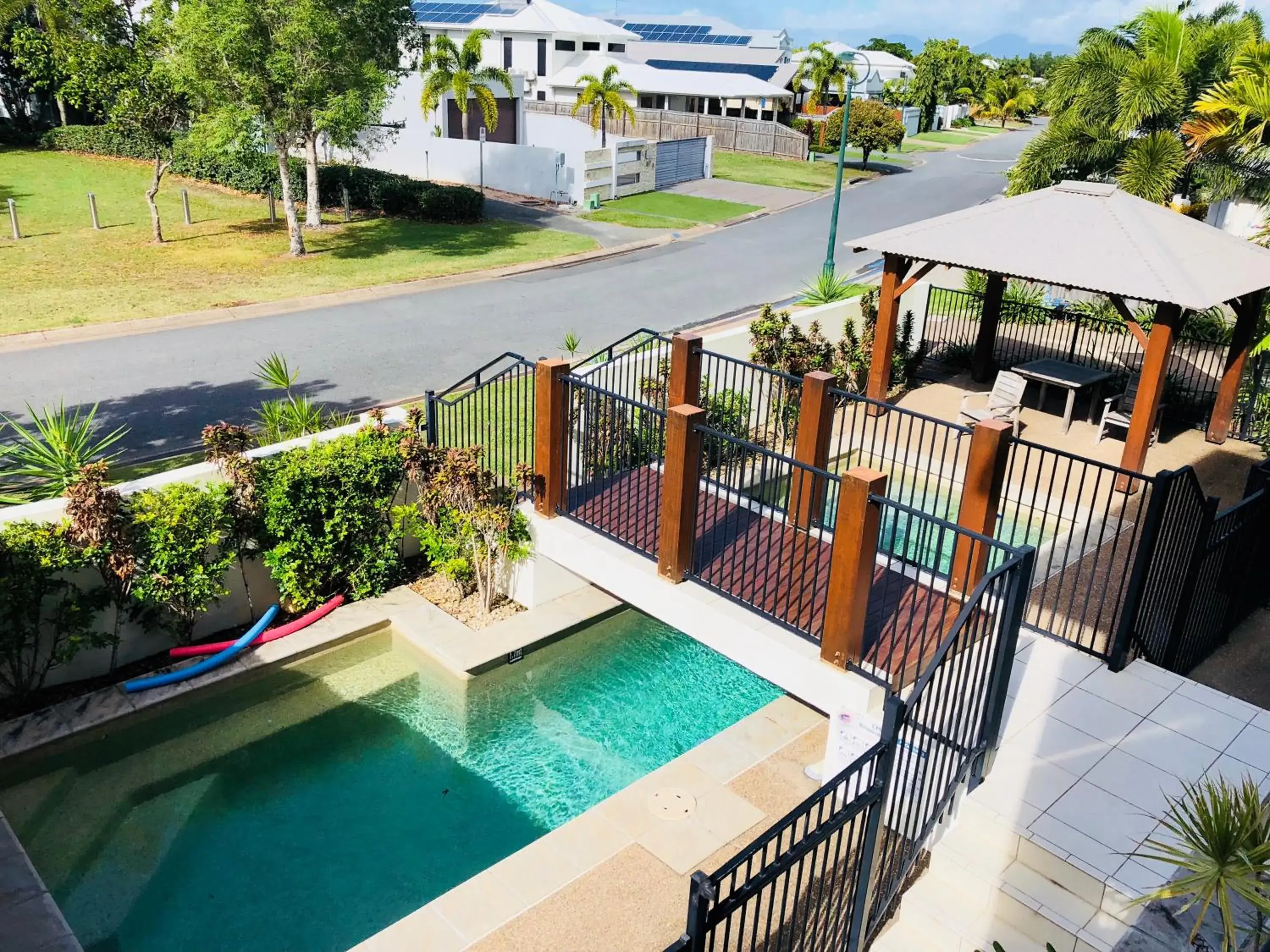 Apartment with Pool View in Luxury marina view Apartment cairns Apartment with Pool View in Luxury marina view Apartment cairns
