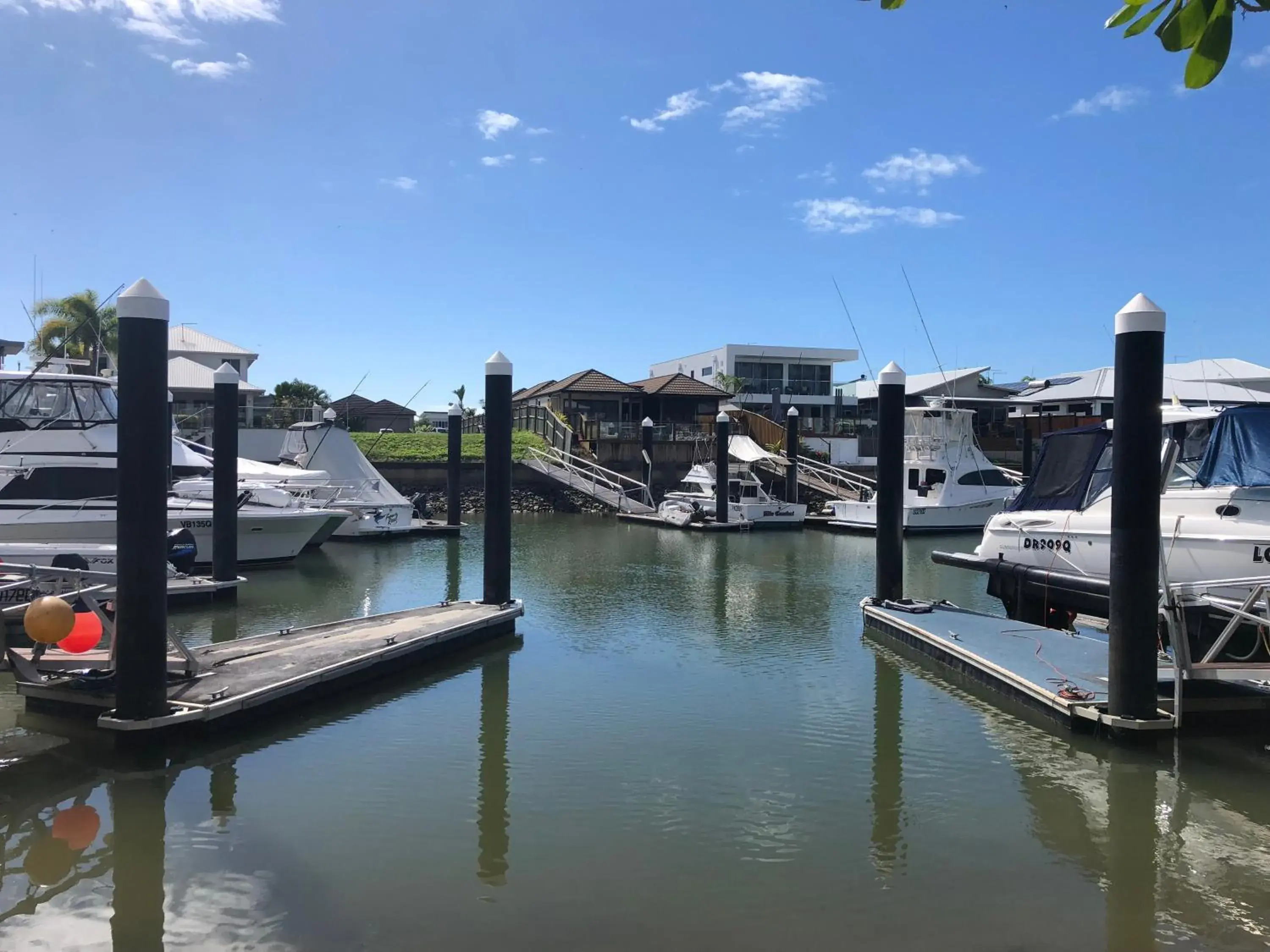 Luxury marina view Apartment cairns Luxury marina view Apartment cairns