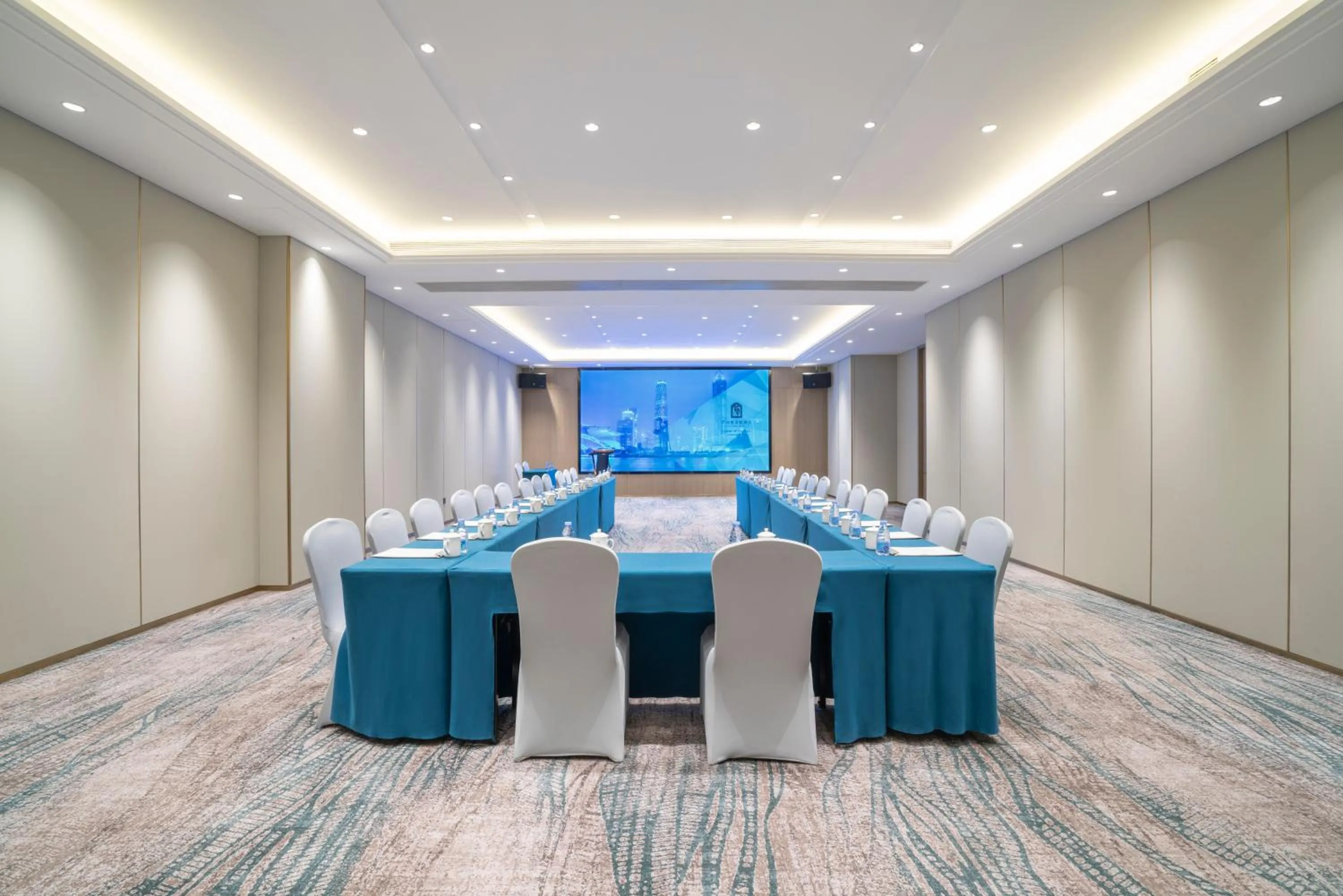 Meeting/conference room in Victoria Hotel Guangzhou Zhujiang New Town