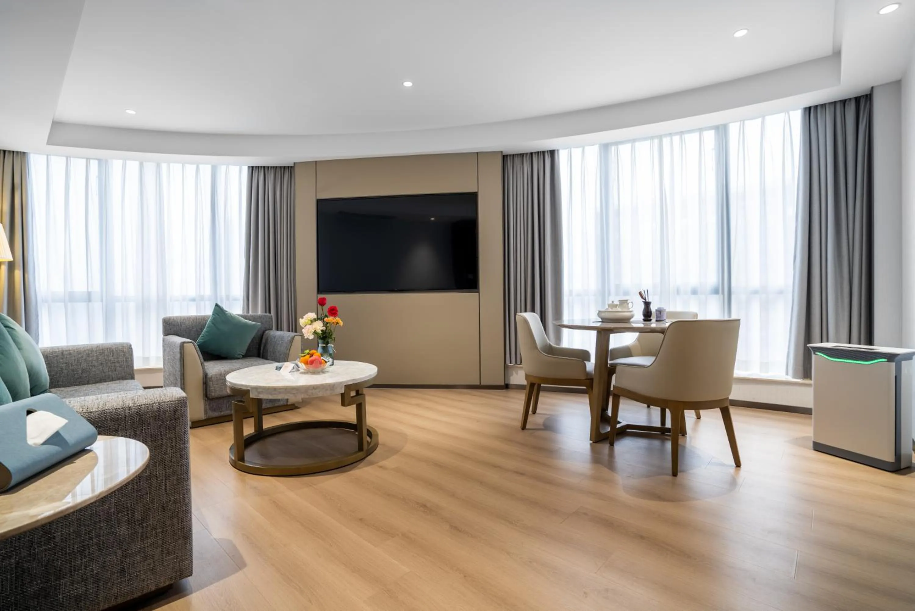 Living room in Victoria Hotel Guangzhou Zhujiang New Town