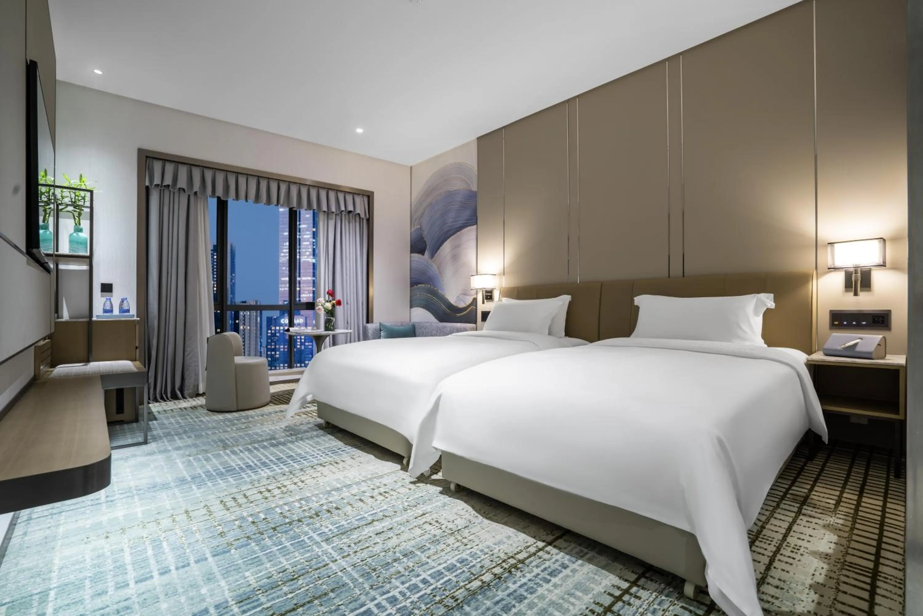 Bed in Victoria Hotel Guangzhou Zhujiang New Town