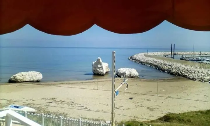 Day in La Scogliera Bed & Breakfast