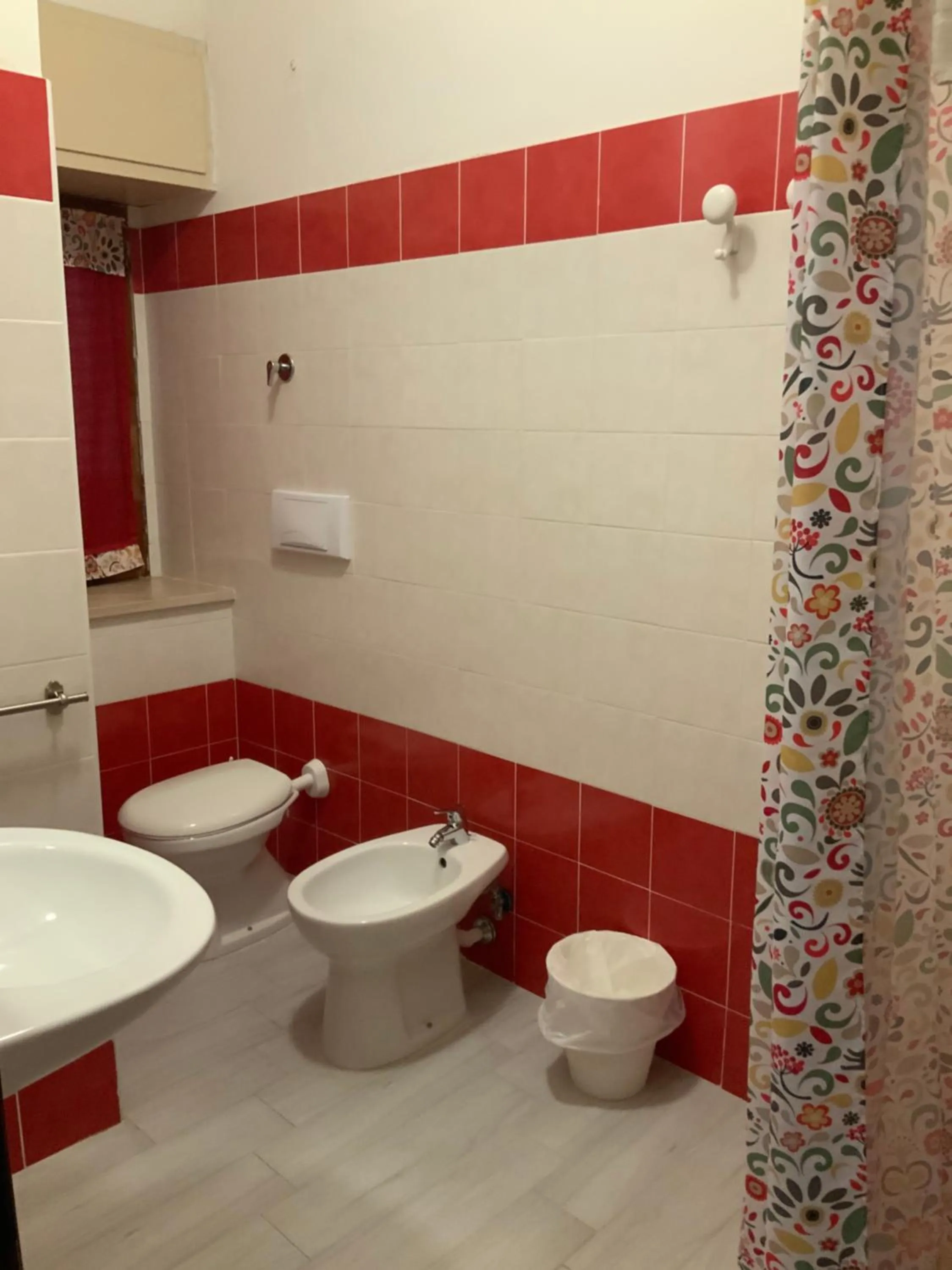 Toilet in La Scogliera Bed & Breakfast