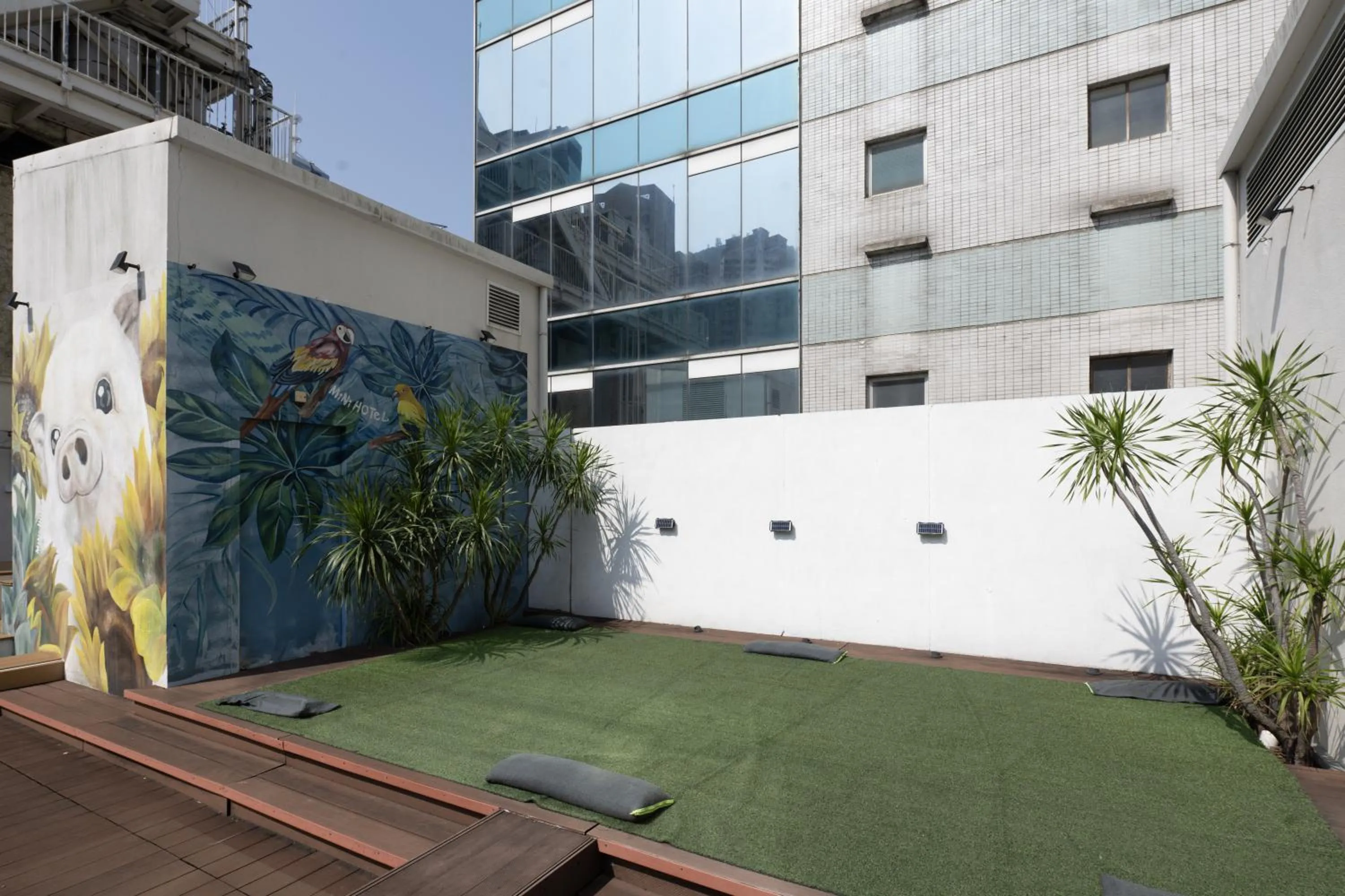 Property building in Mini Central