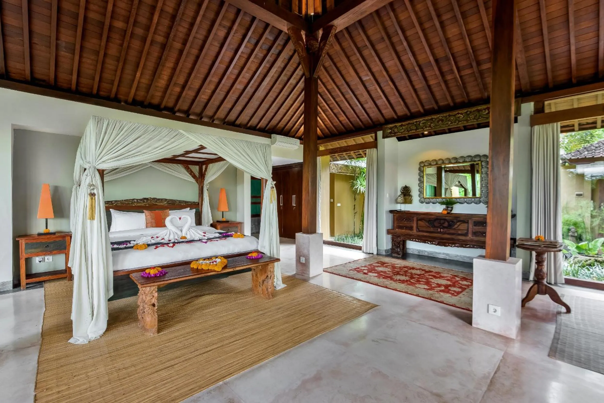 Photo of the whole room, Bed in Villa Bodhi