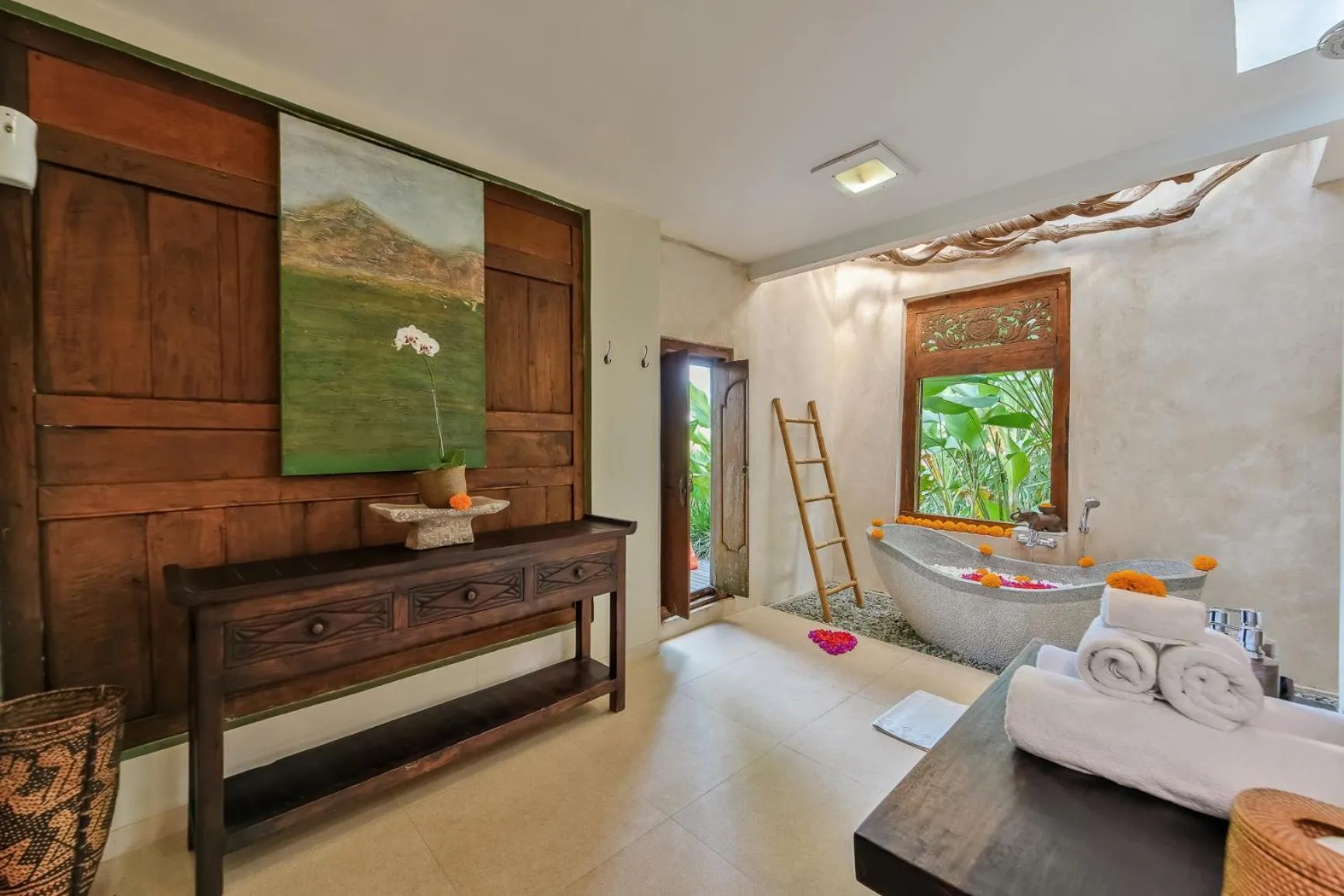 Bathroom, Bed in Villa Bodhi