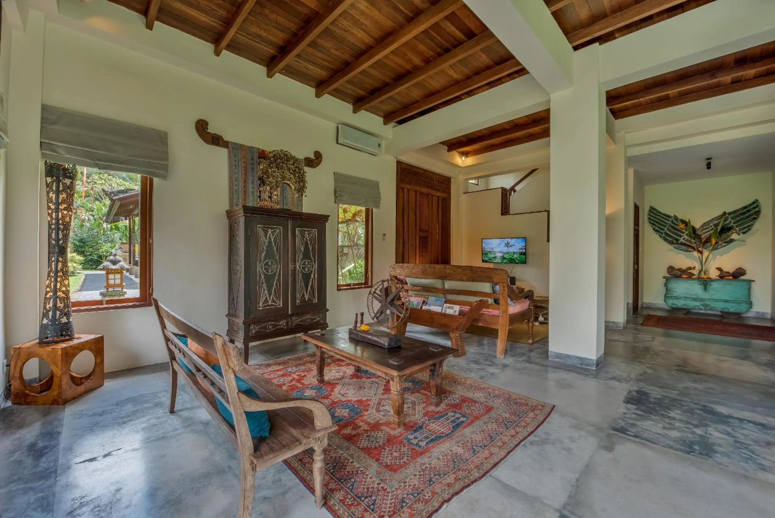 TV and multimedia in Villa Bodhi