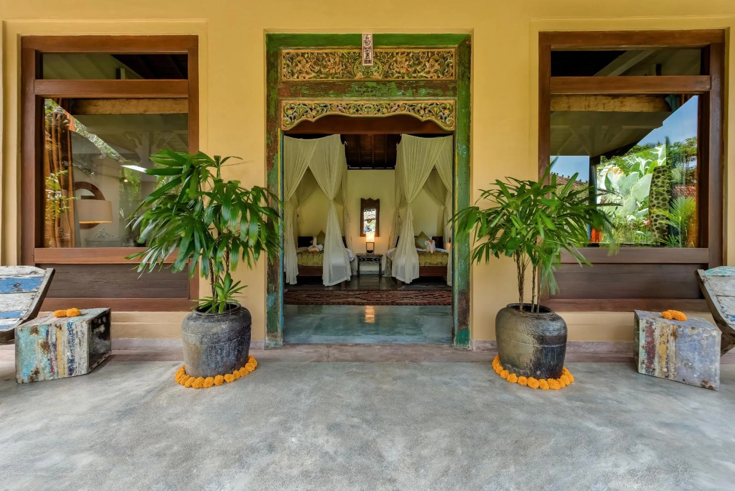 Facade/entrance in Villa Bodhi