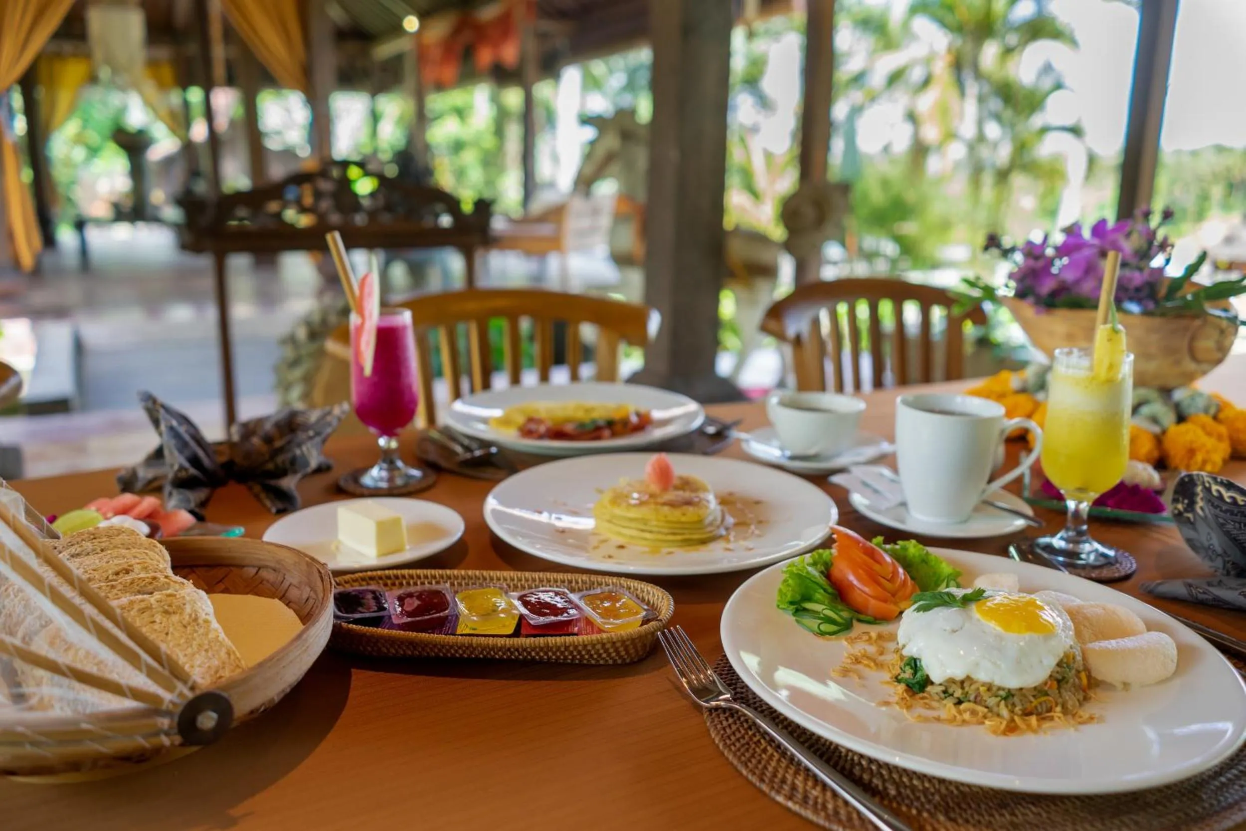 Food and drinks in Villa Bodhi