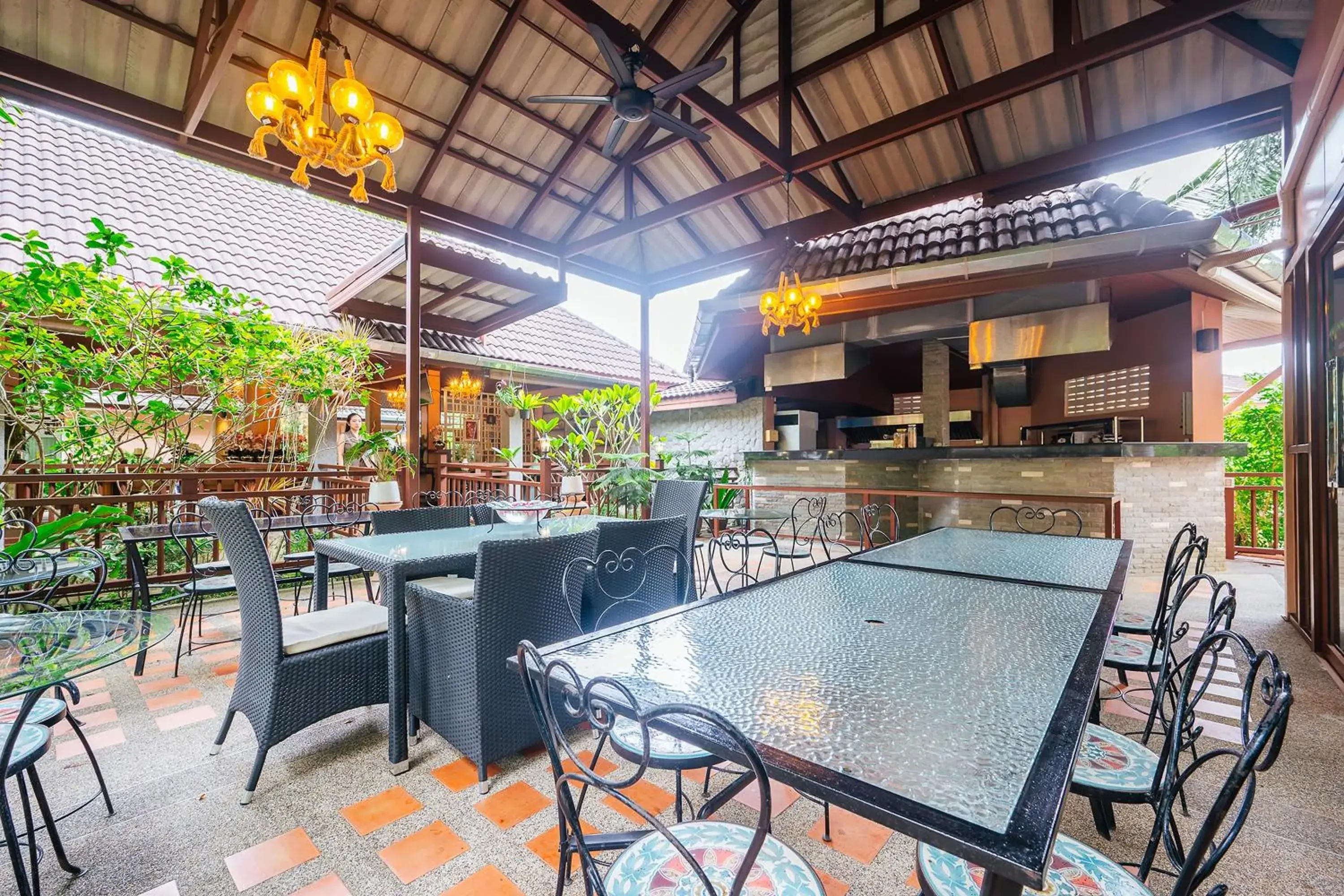 Restaurant/places to eat in Thai Modern Resort & Spa "Newly Renovated" Restaurant/places to eat in Thai Modern Resort & Spa "Newly Renovated"