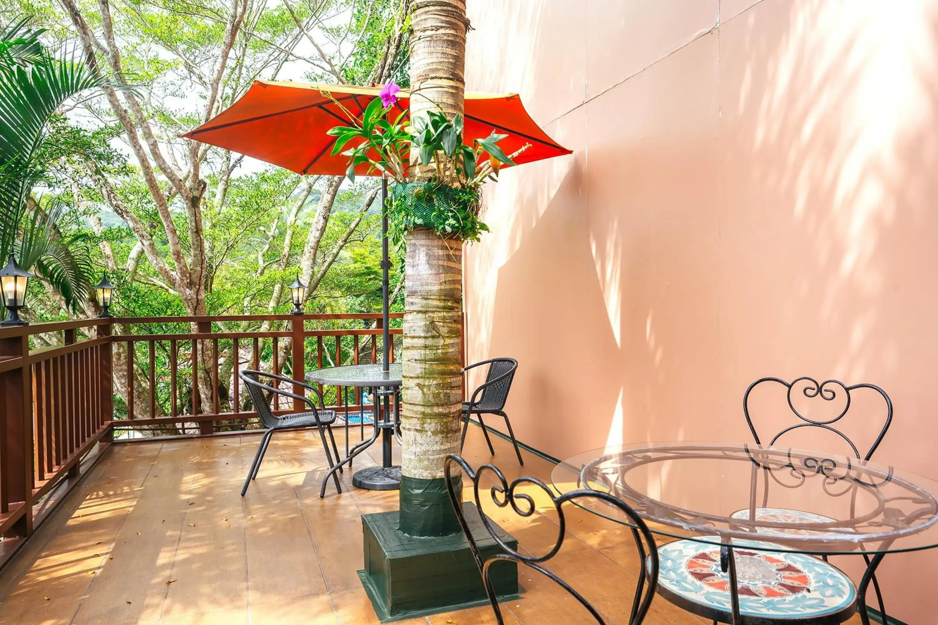 Restaurant/places to eat in Thai Modern Resort & Spa "Newly Renovated" Restaurant/places to eat in Thai Modern Resort & Spa "Newly Renovated"