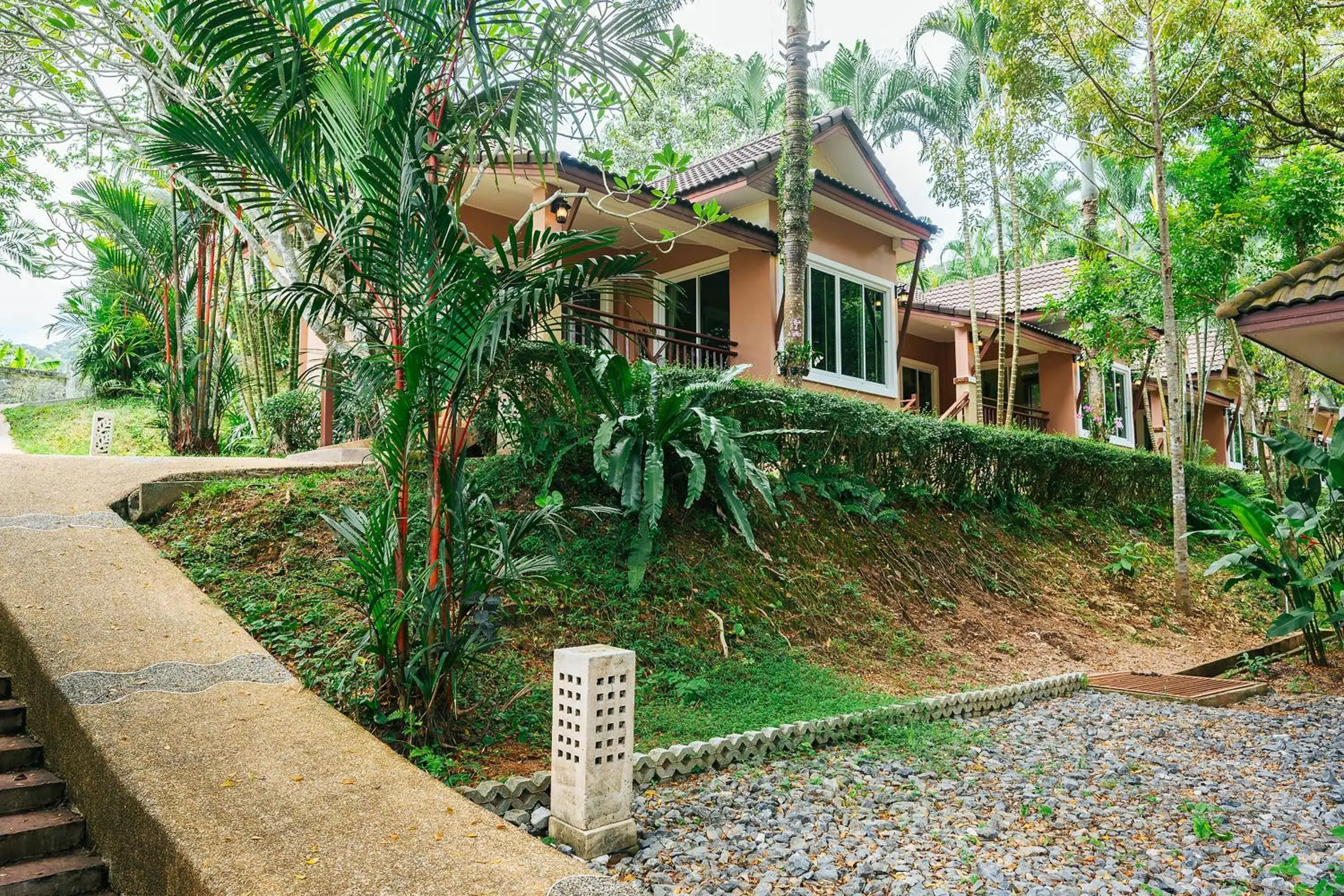 Property building in Thai Modern Resort & Spa "Newly Renovated" Property building in Thai Modern Resort & Spa "Newly Renovated"