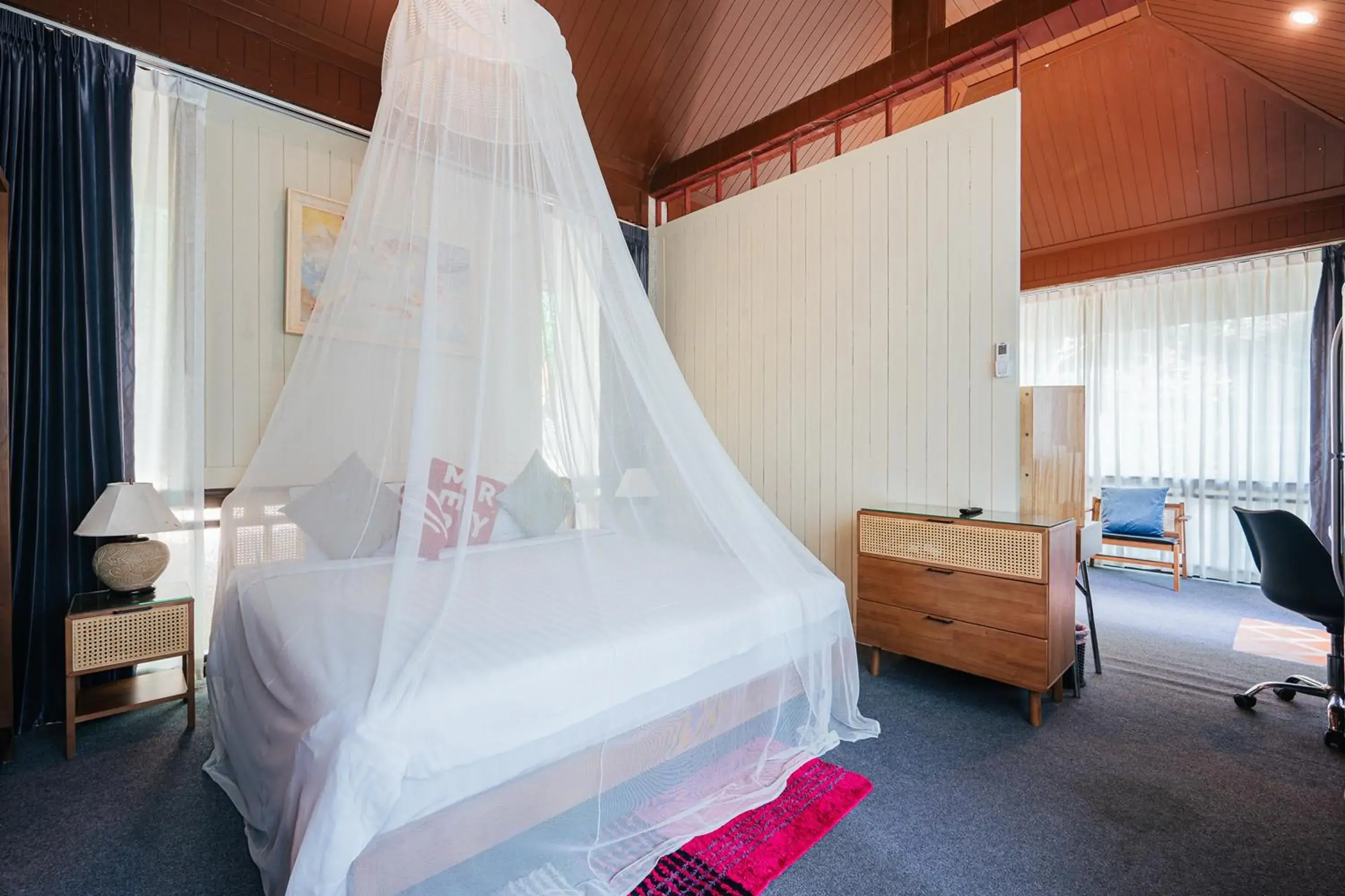 Bed in Thai Modern Resort & Spa "Newly Renovated" Bed in Thai Modern Resort & Spa "Newly Renovated"