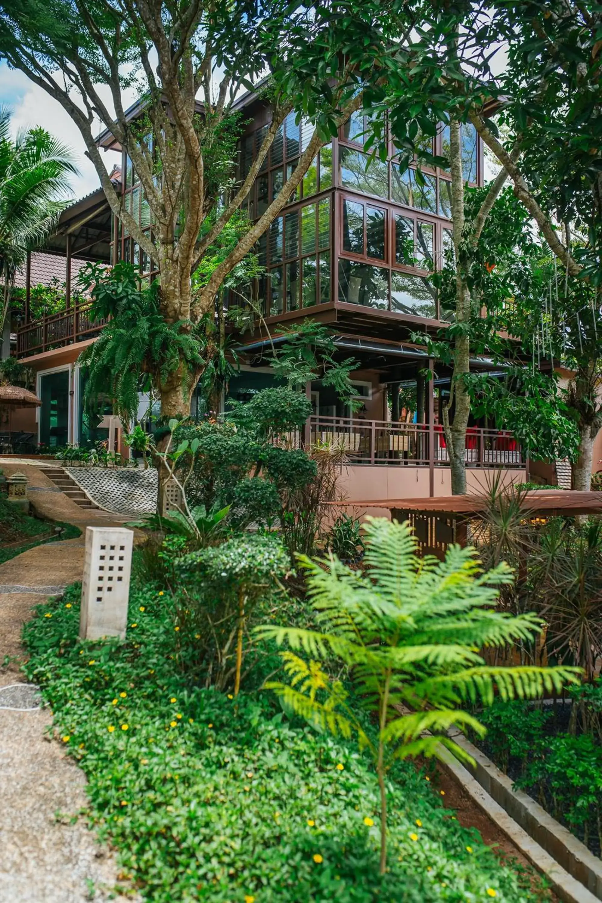 Property building in Thai Modern Resort & Spa "Newly Renovated" Property building in Thai Modern Resort & Spa "Newly Renovated"