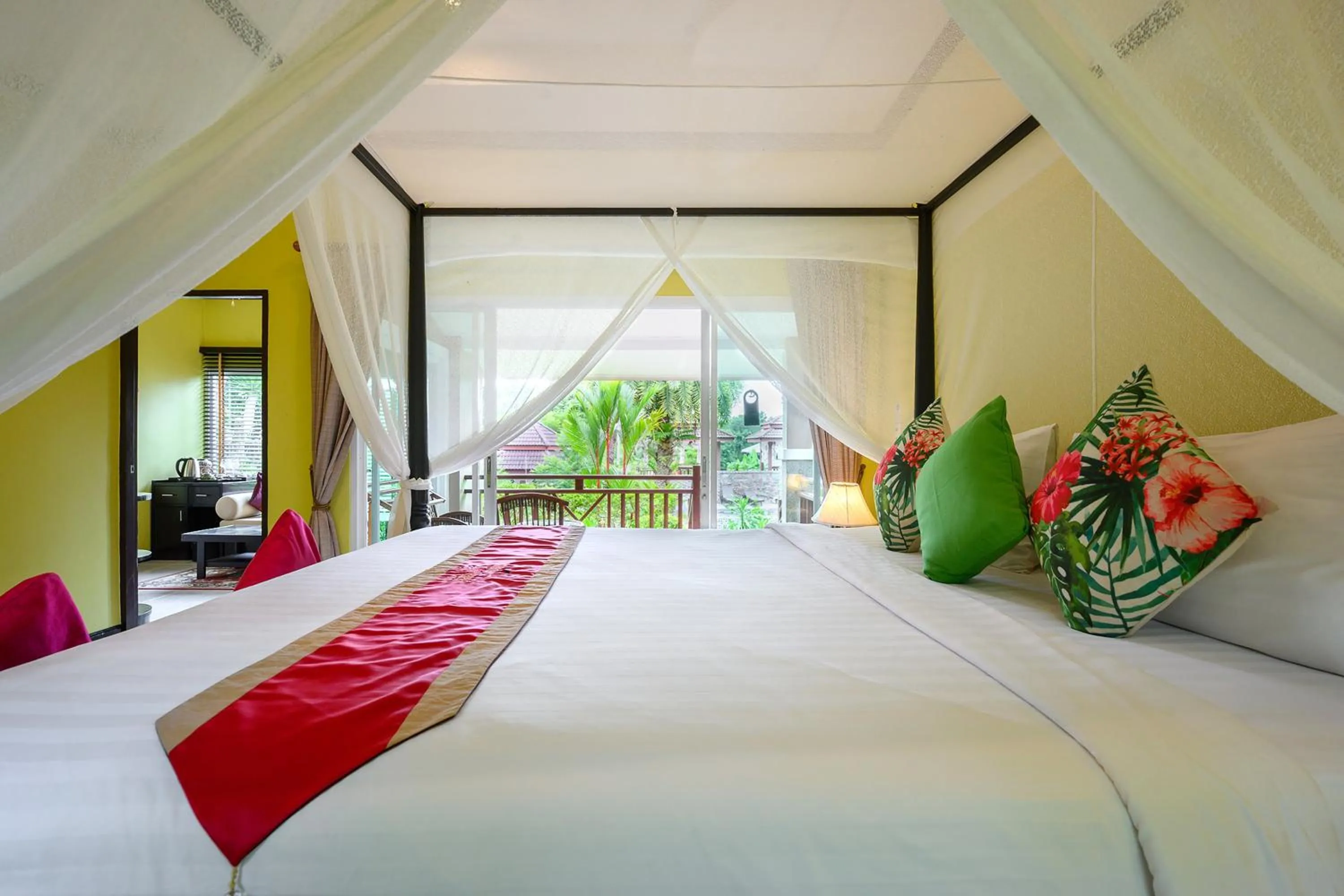 Bedroom, Bed in Thai Modern Resort & Spa "Newly Renovated"