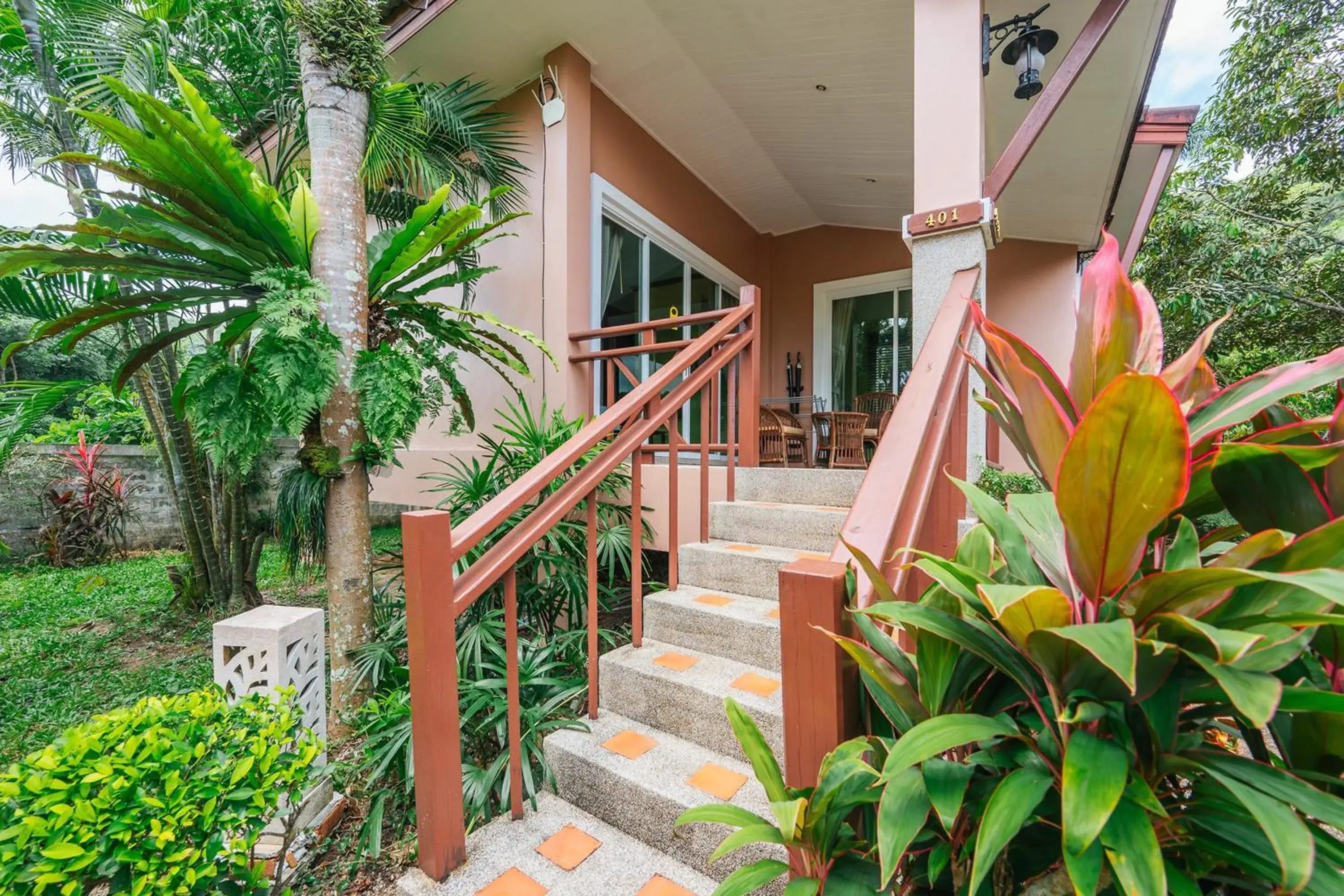 Property building in Thai Modern Resort & Spa "Newly Renovated" Property building in Thai Modern Resort & Spa "Newly Renovated"