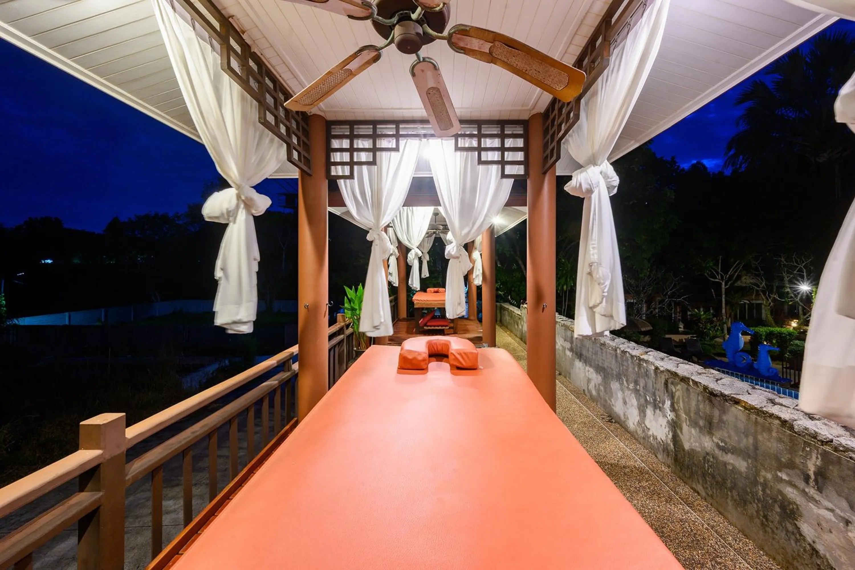 Area and facilities in Thai Modern Resort & Spa "Newly Renovated"