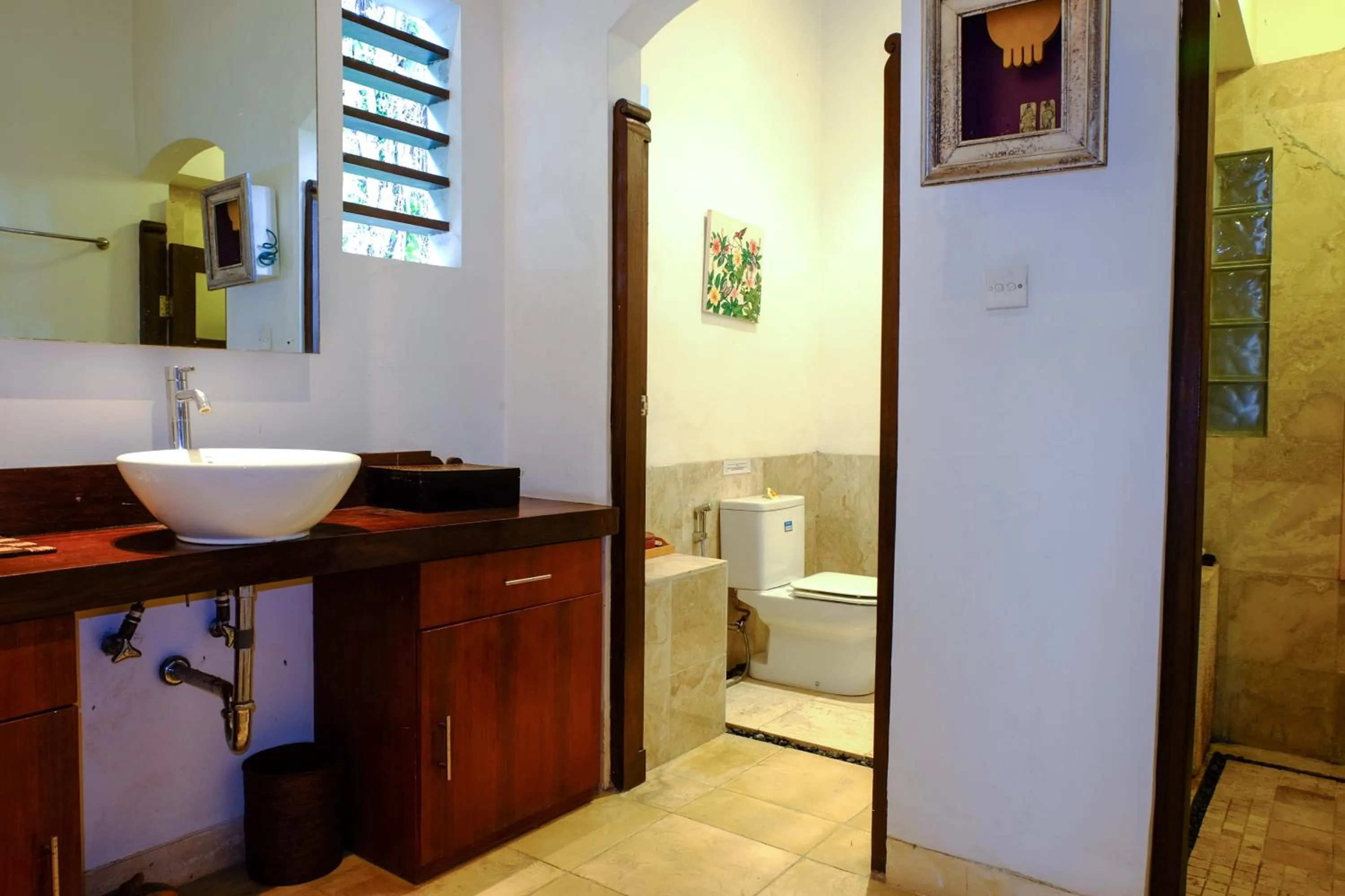 Shower in Villa Sebali