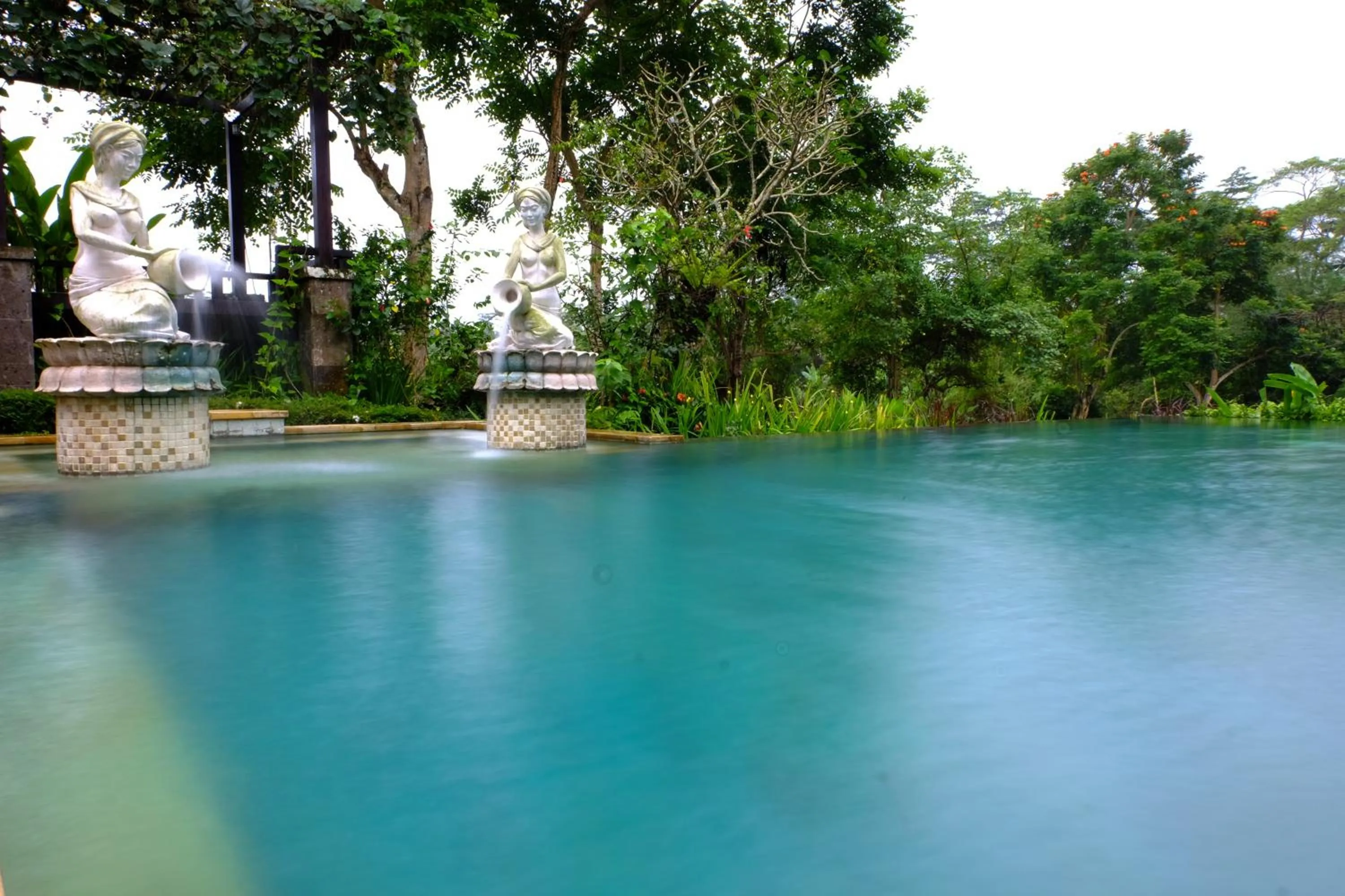 Swimming pool in Villa Sebali
