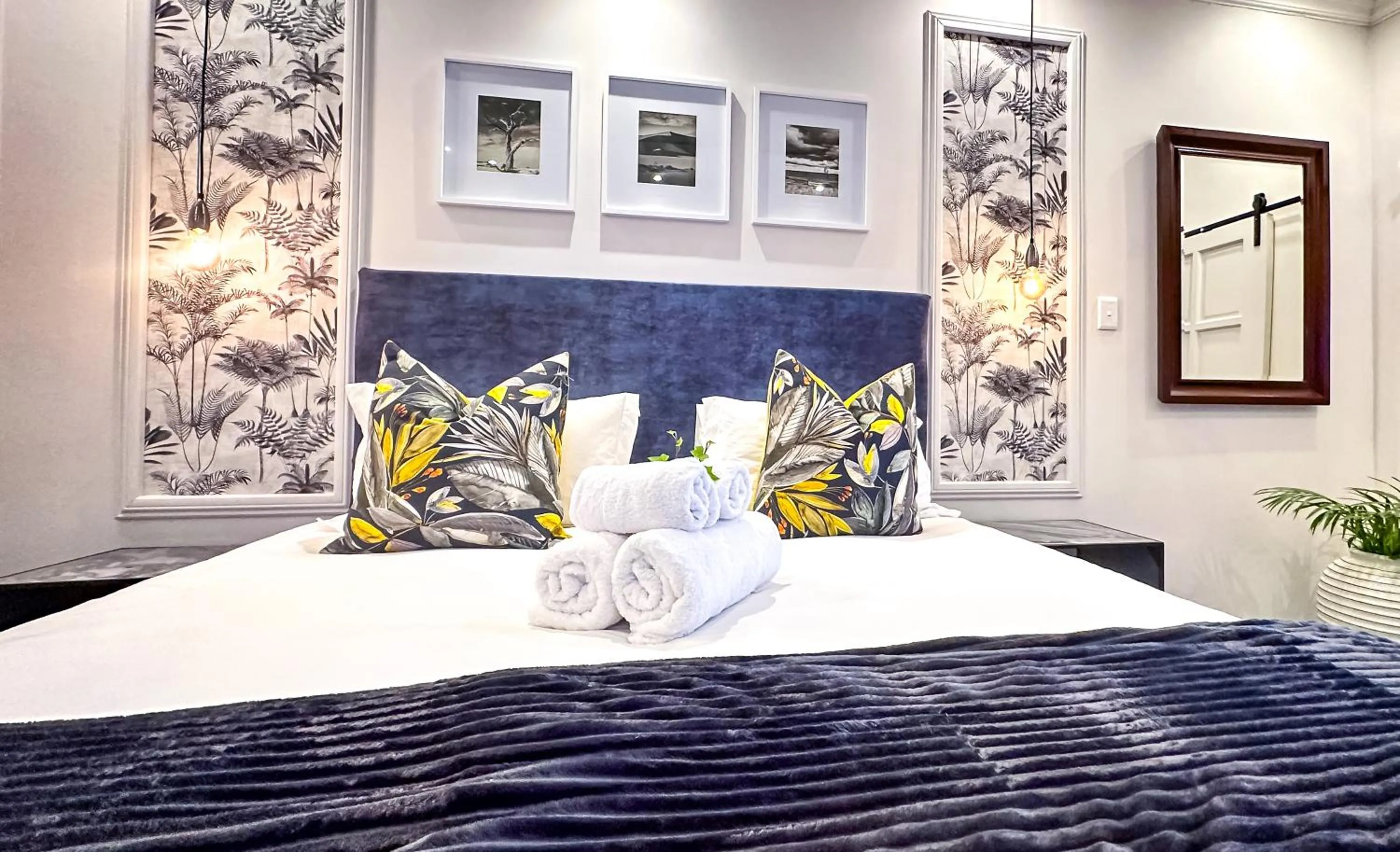 Bed in Spacube Luxury Suites and Spa